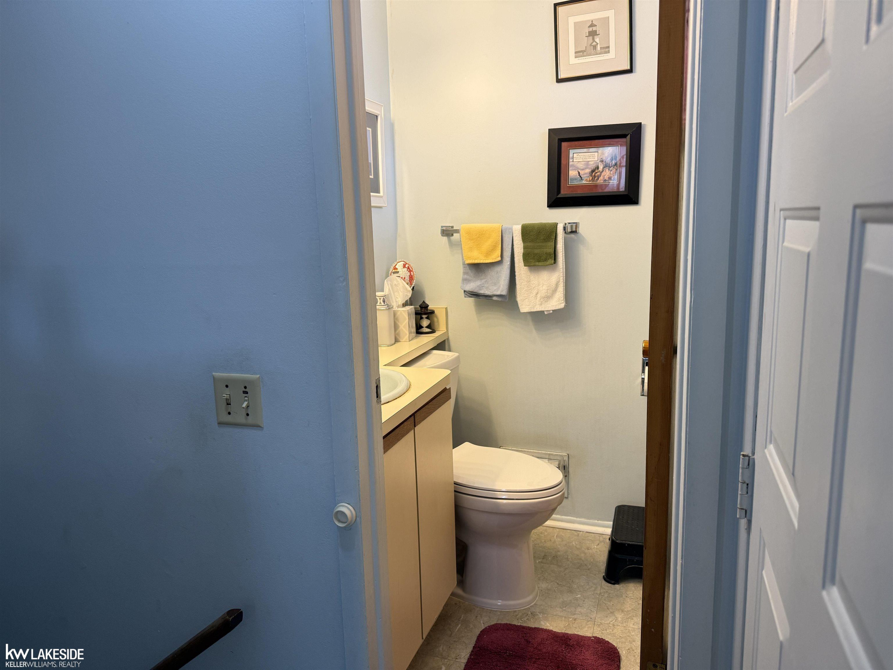17485 Hans Drive, Fraser, MI 48026 — Photo 6