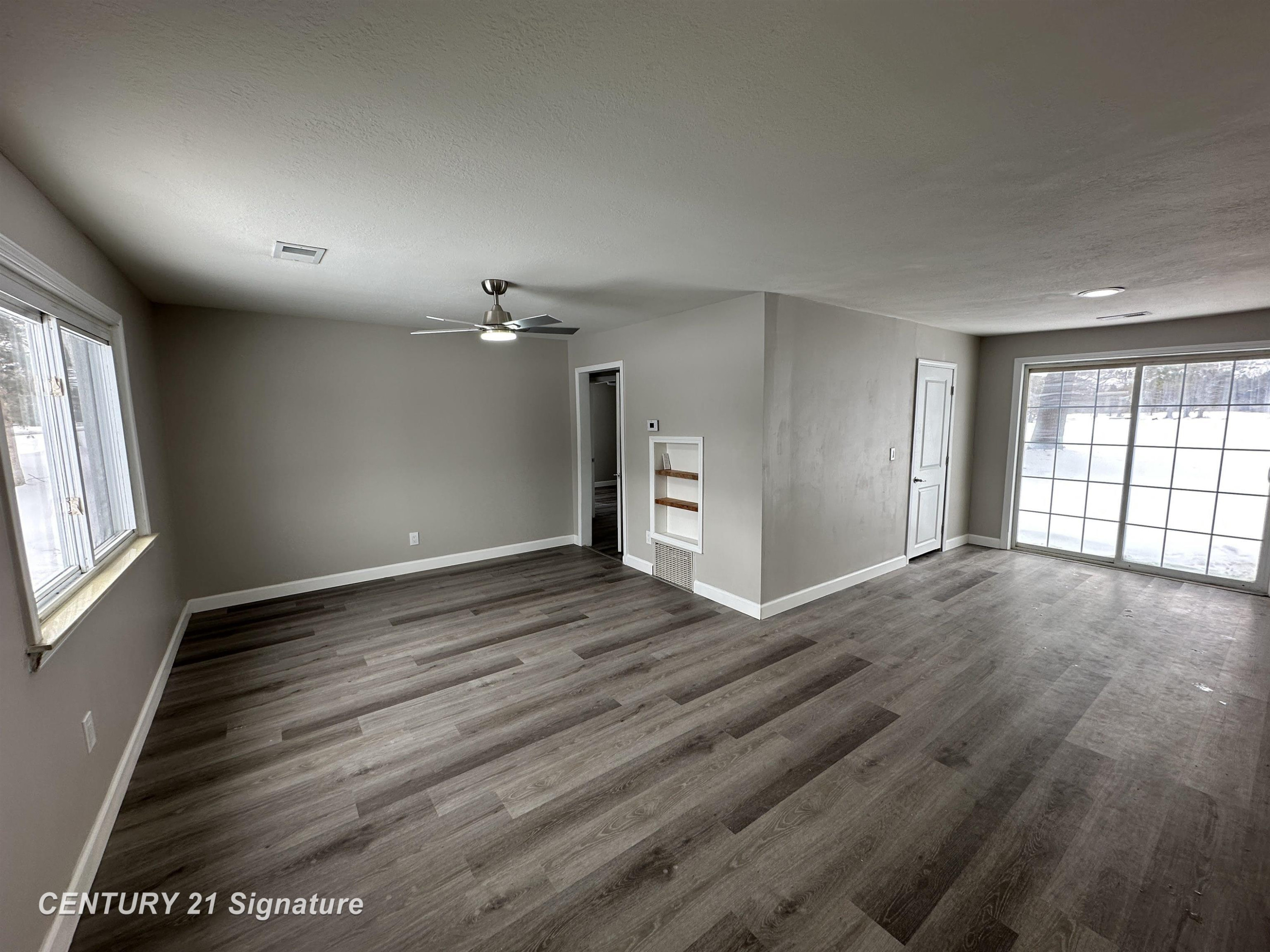 8040 Beecher Road, Flushing, MI 48433 — Photo 2