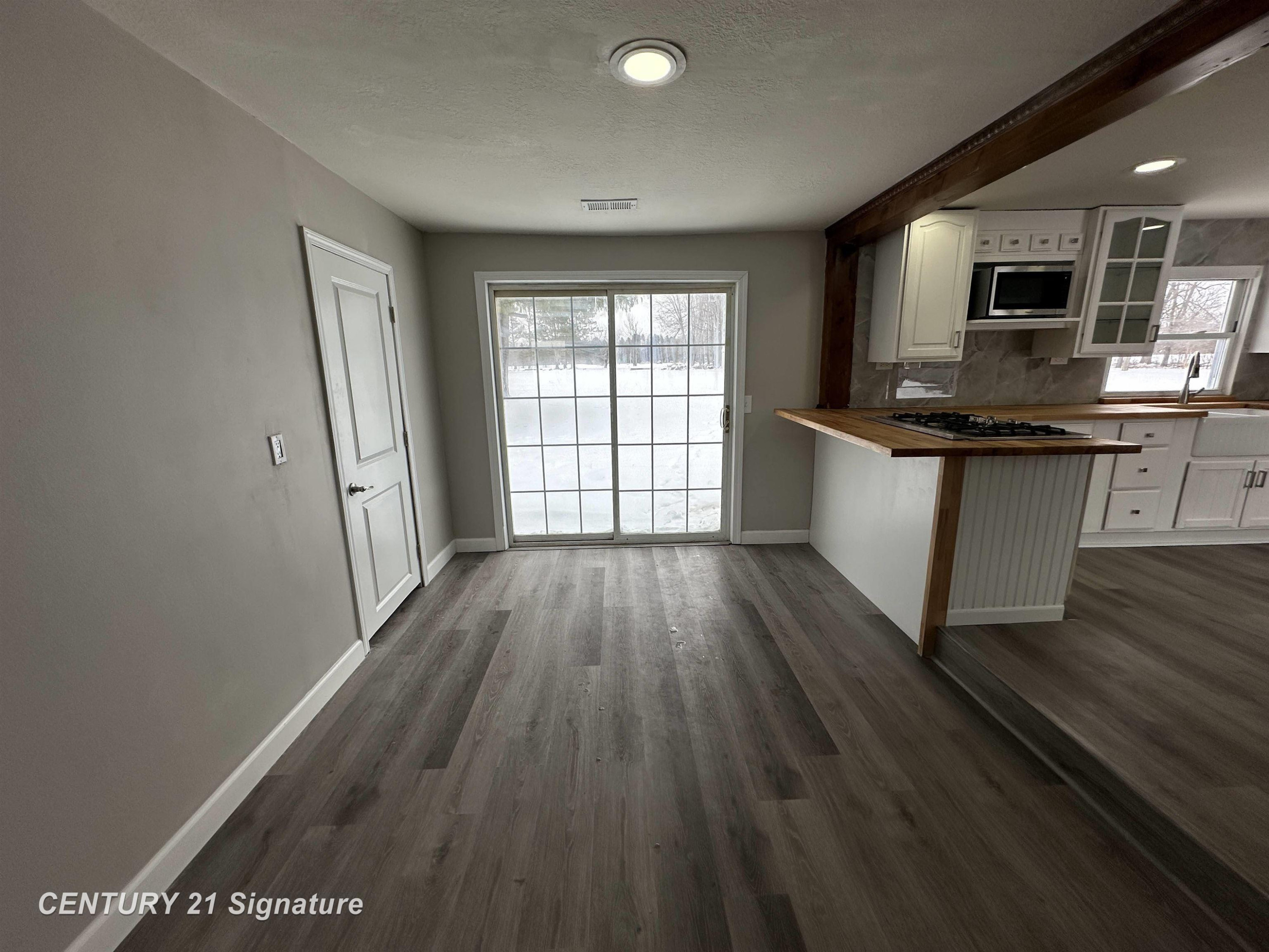 8040 Beecher Road, Flushing, MI 48433 — Photo 9