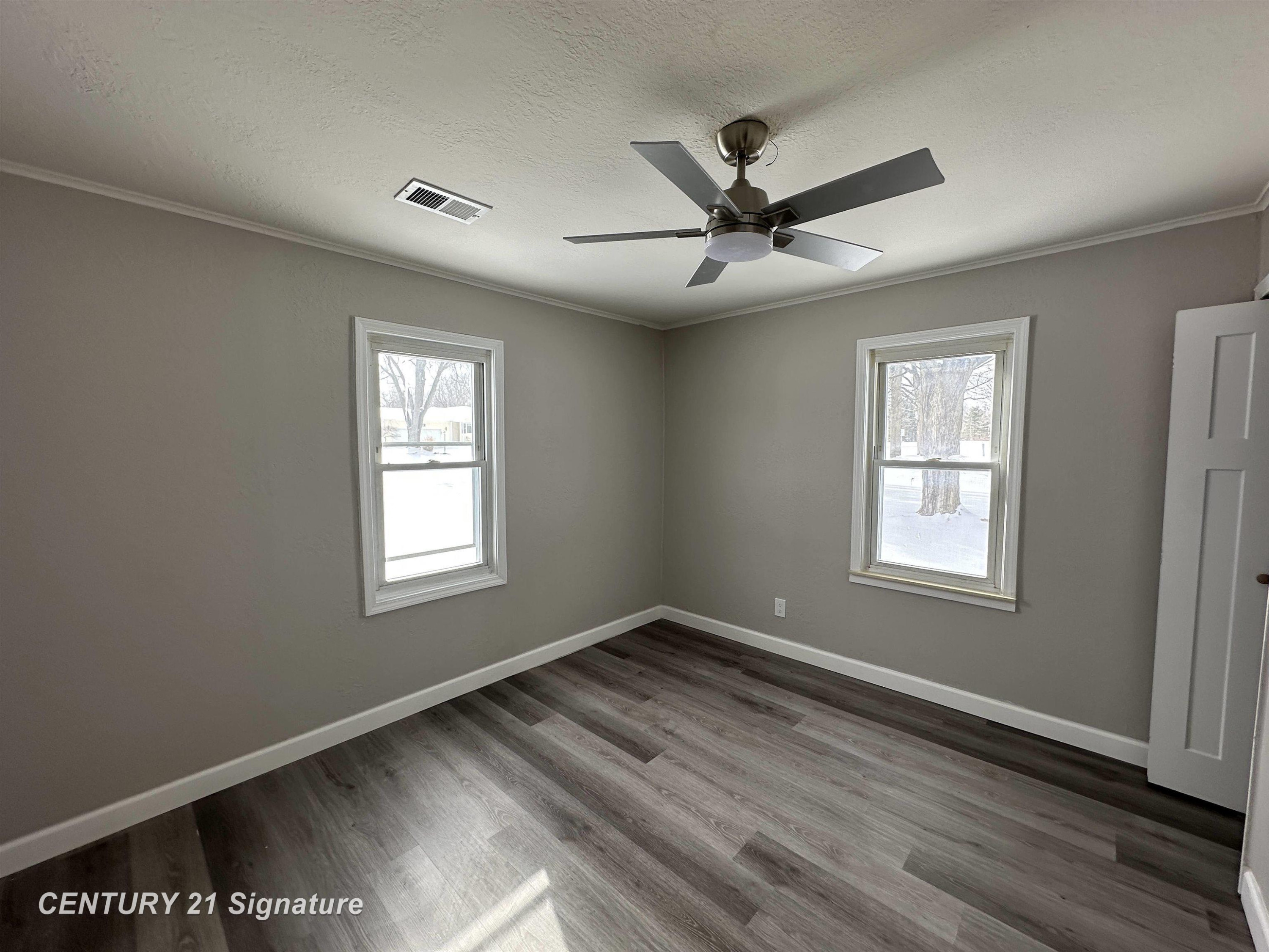 8040 Beecher Road, Flushing, MI 48433 — Photo 15