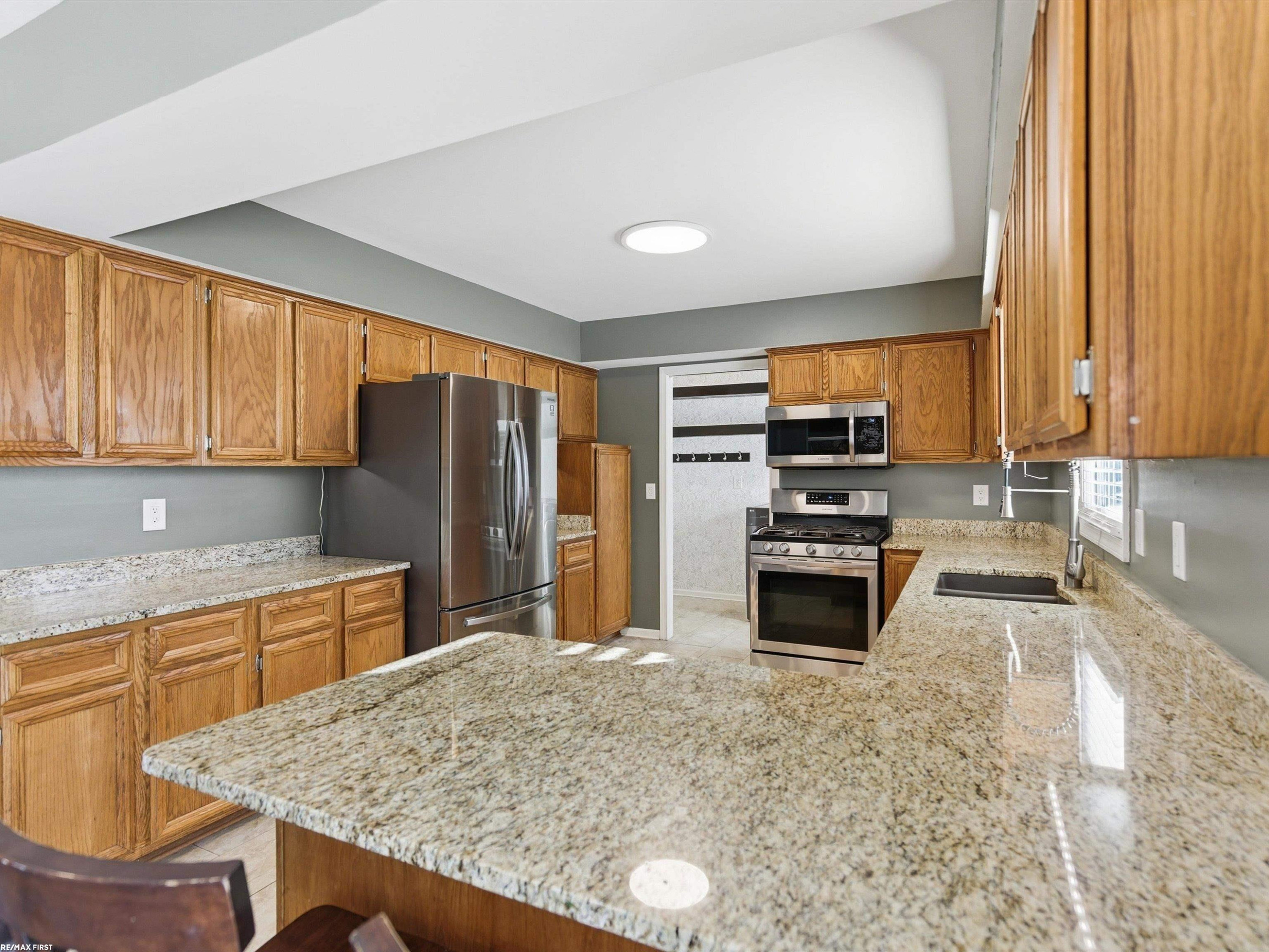 31869 Grove Street, Fraser, MI 48026 — Photo 17