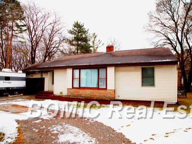 711 W Gilford Road, Caro, MI 48723 — front exterior