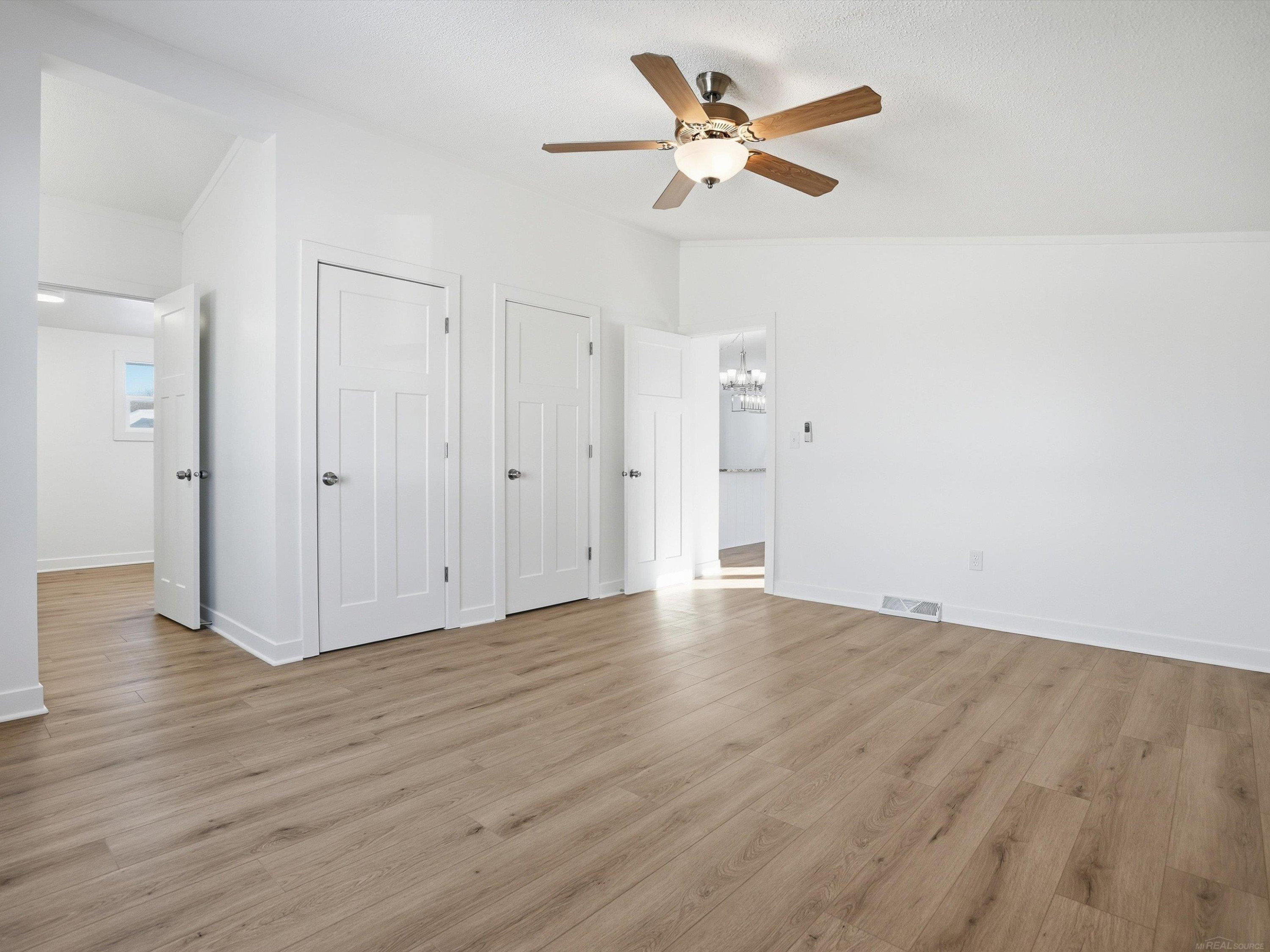 1581 Golden Gate Court, MI 48079 — Photo 21