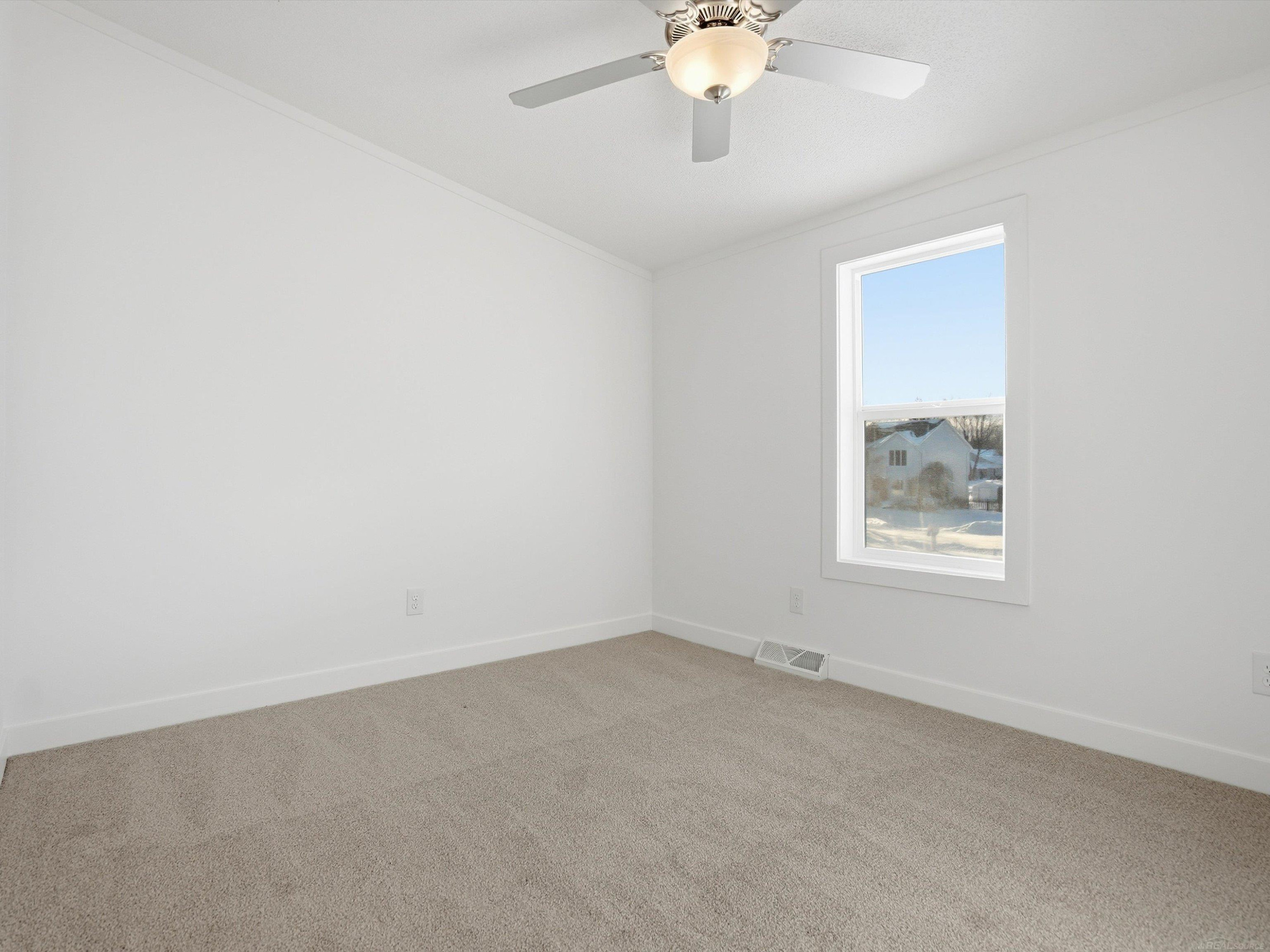 1581 Golden Gate Court, MI 48079 — Photo 28