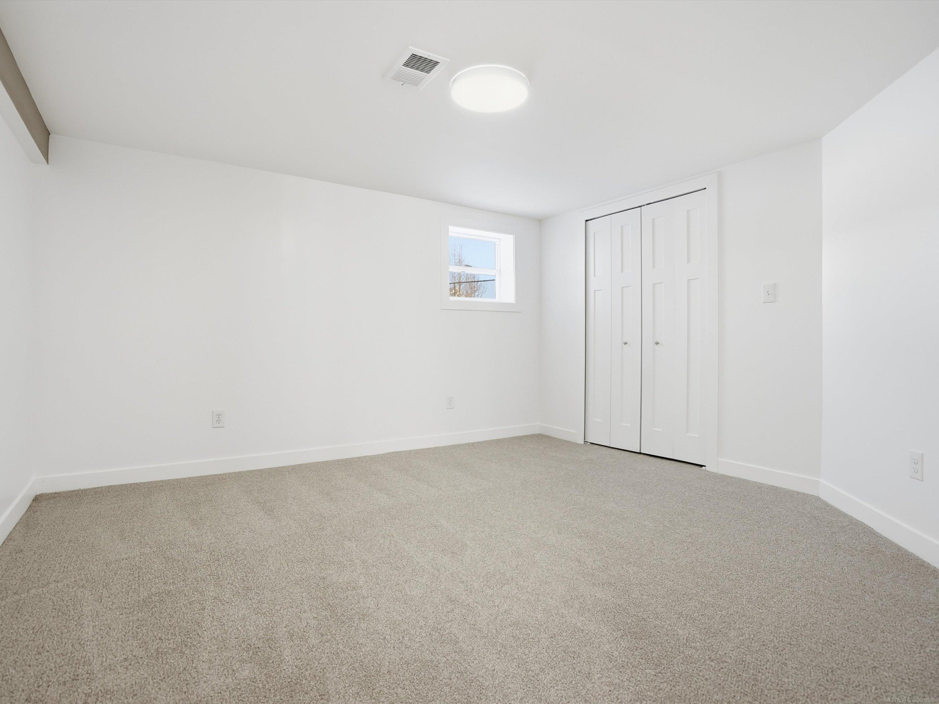 1581 Golden Gate Court, MI 48079 — Photo 40