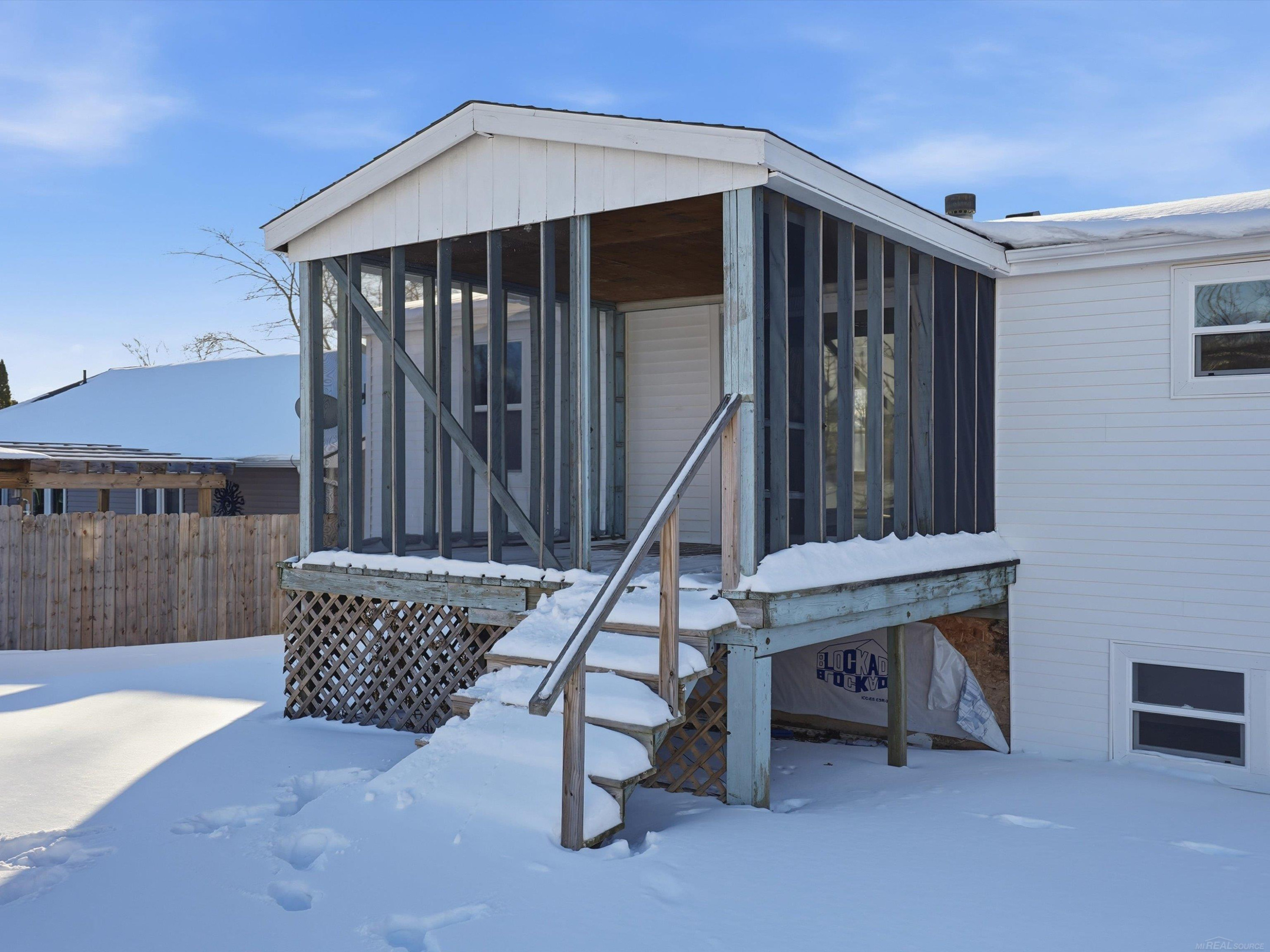 1581 Golden Gate Court, MI 48079 — Photo 46
