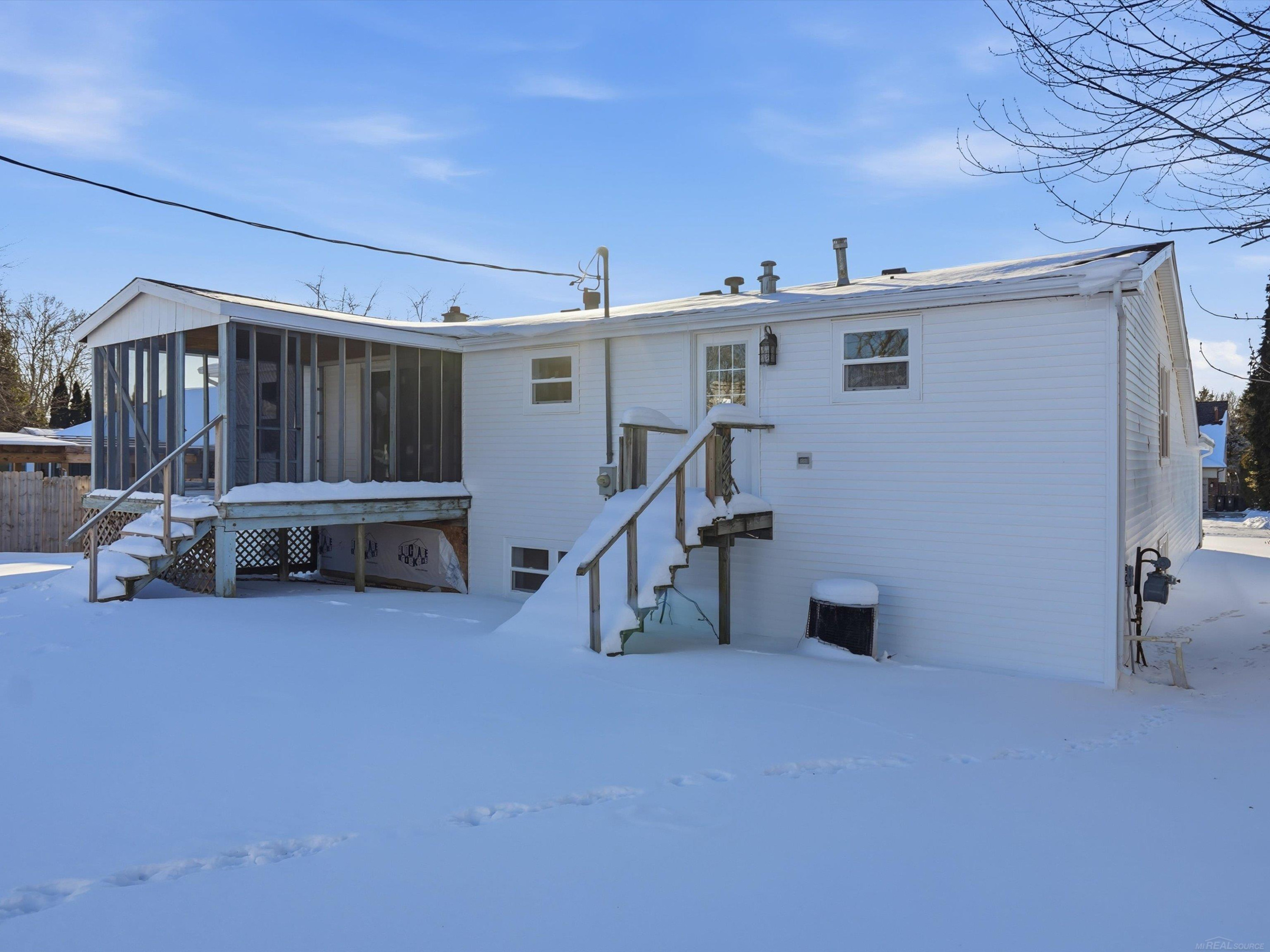 1581 Golden Gate Court, MI 48079 — Photo 48
