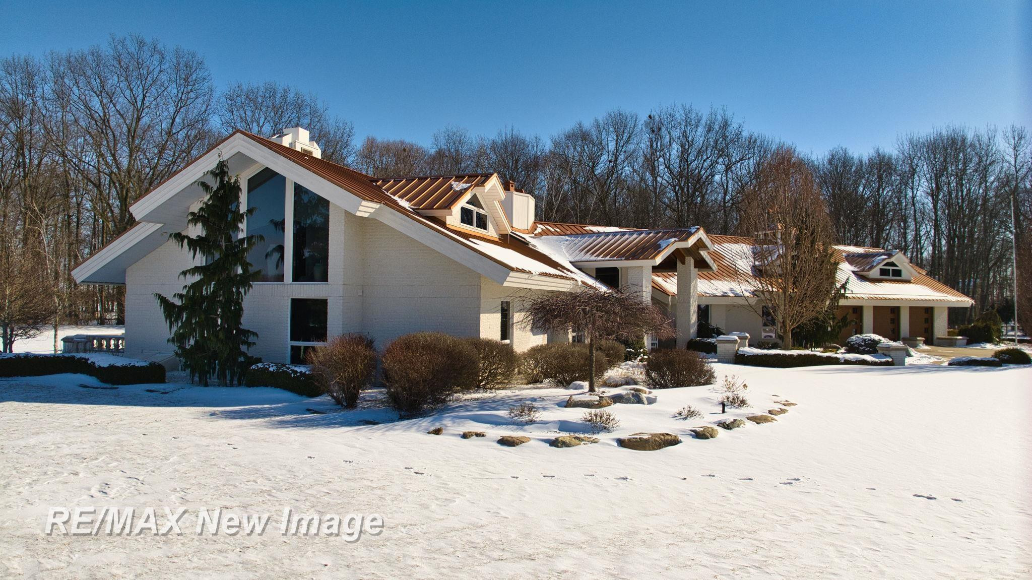 1134 N Graham Road, Saginaw, MI 48609 — Photo 2