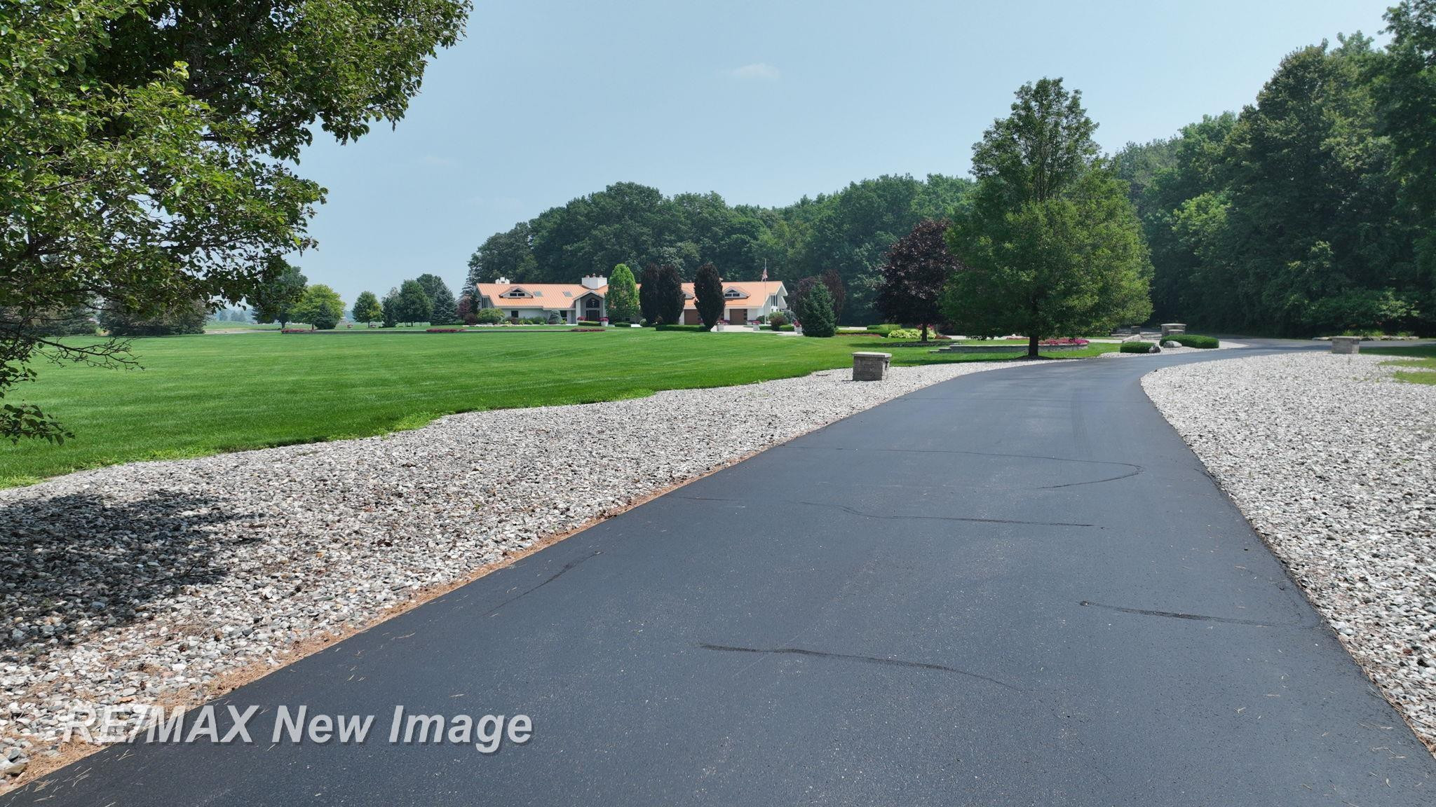 1134 N Graham Road, Saginaw, MI 48609 — Photo 17
