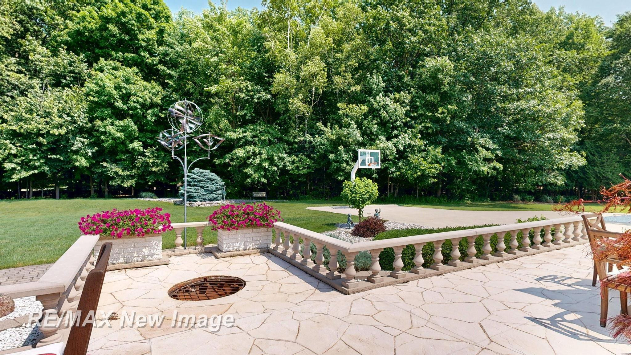 1134 N Graham Road, Saginaw, MI 48609 — Photo 72