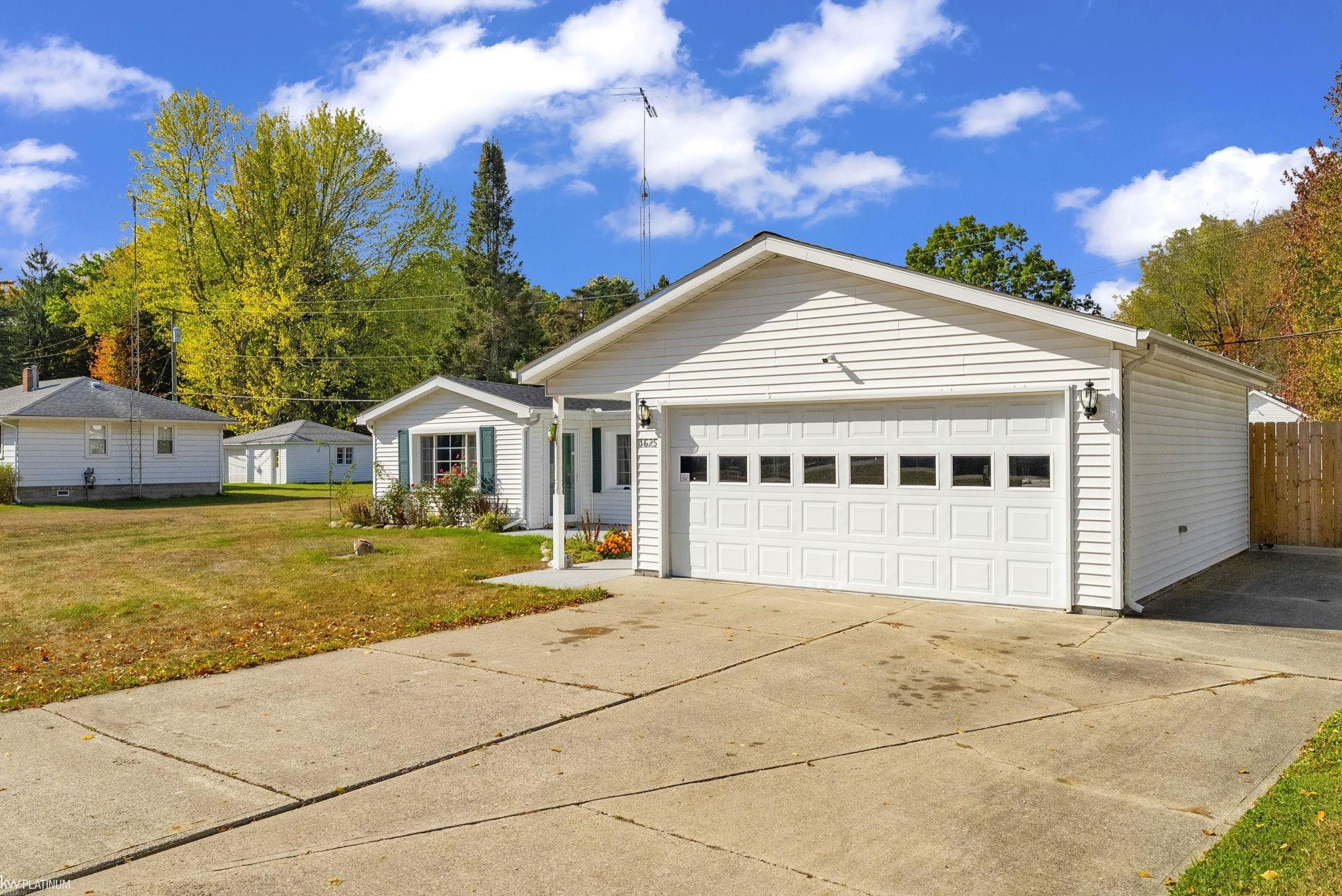 3625 Angus Road, MI 48059 — Photo 4