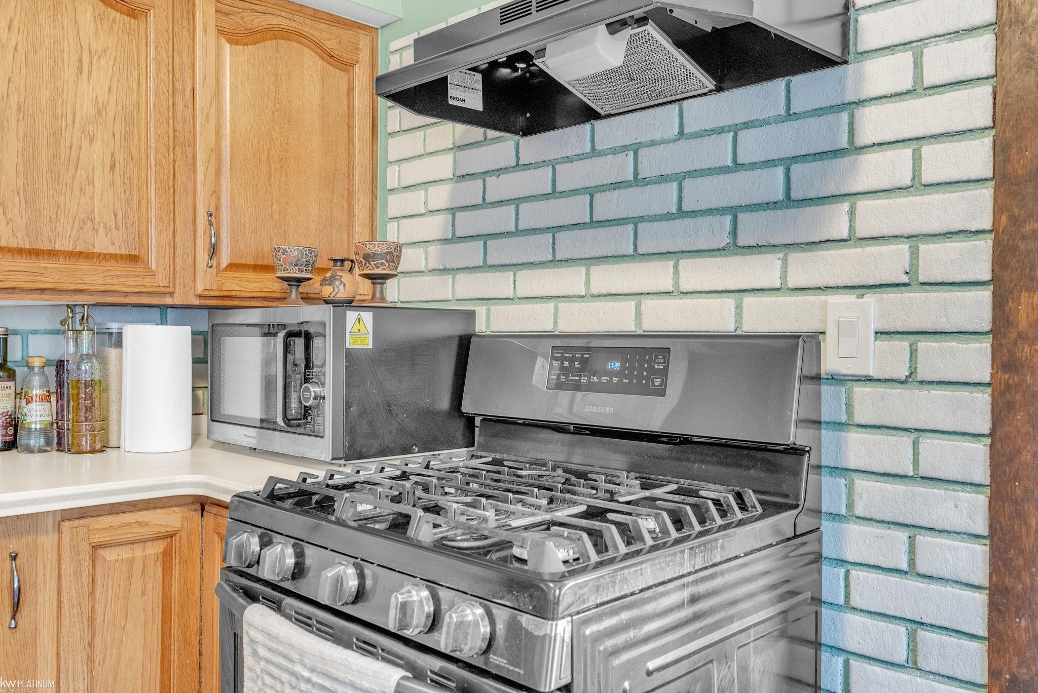 3625 Angus Road, MI 48059 — Photo 16