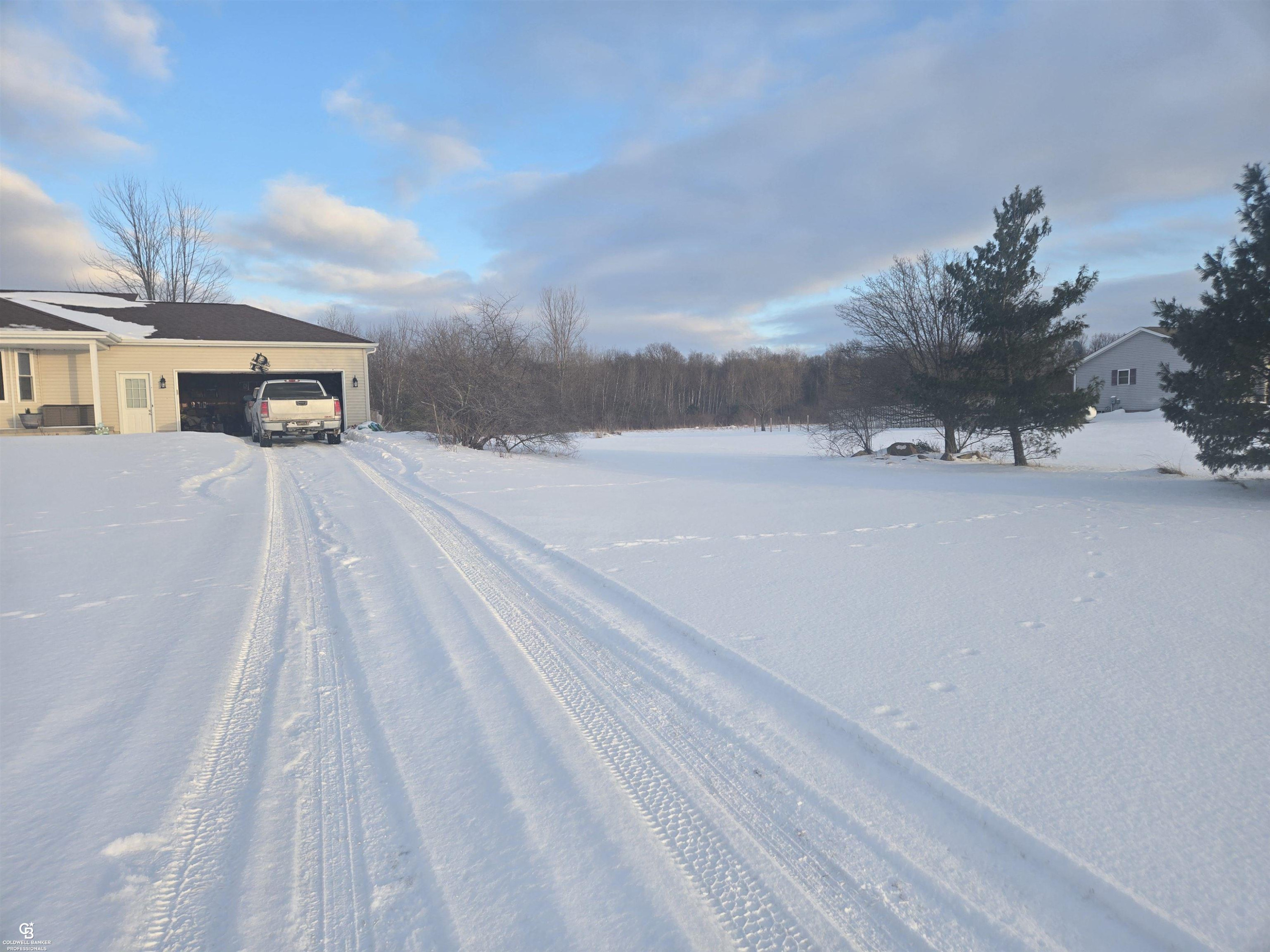 6458 Owens Road, Yale, MI 48097 — Photo 23