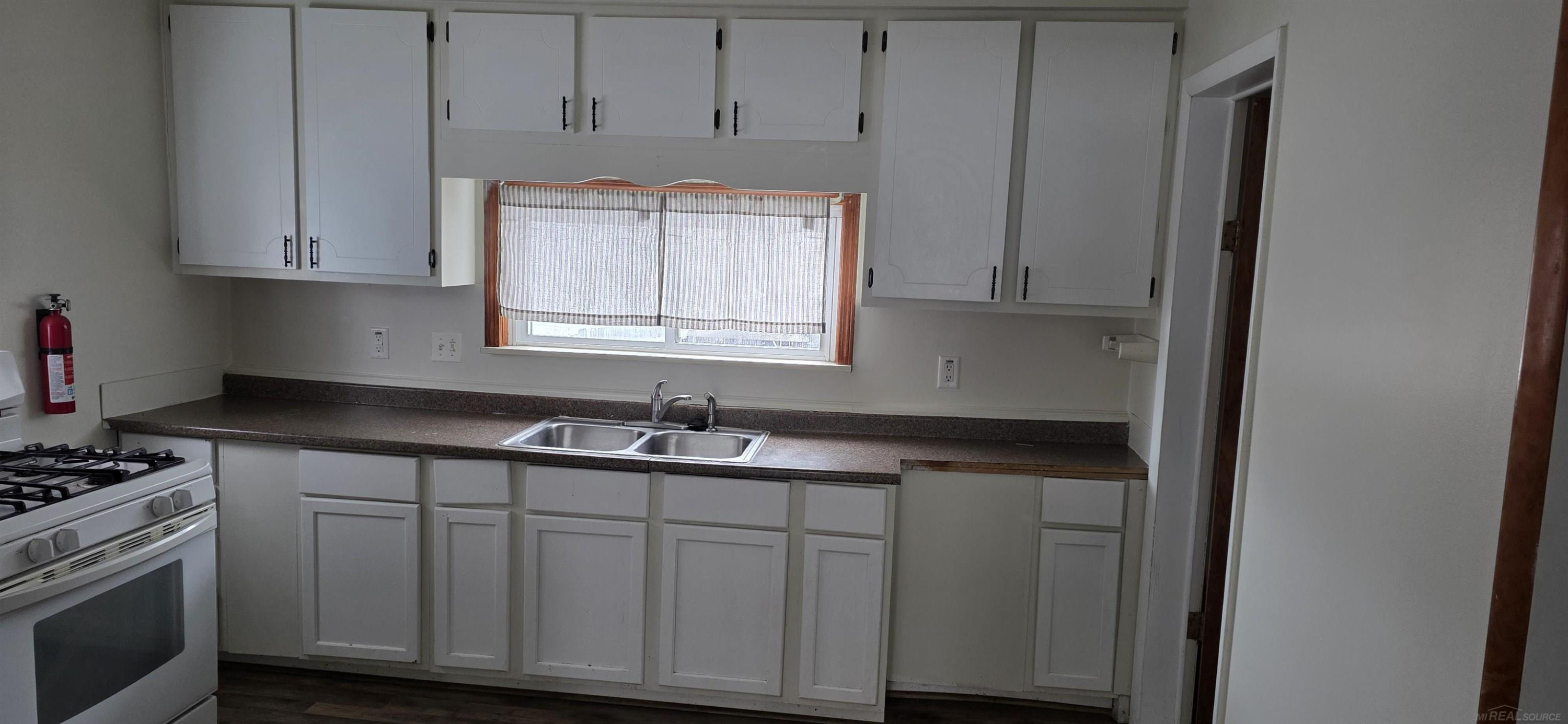 1311 gregory Street, Lincoln Park, MI 48146 — Photo 4