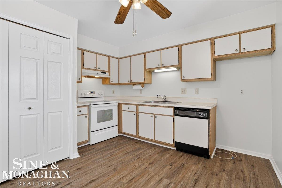 1700 River Road, #32, Marysville, MI 48040 — Photo 21