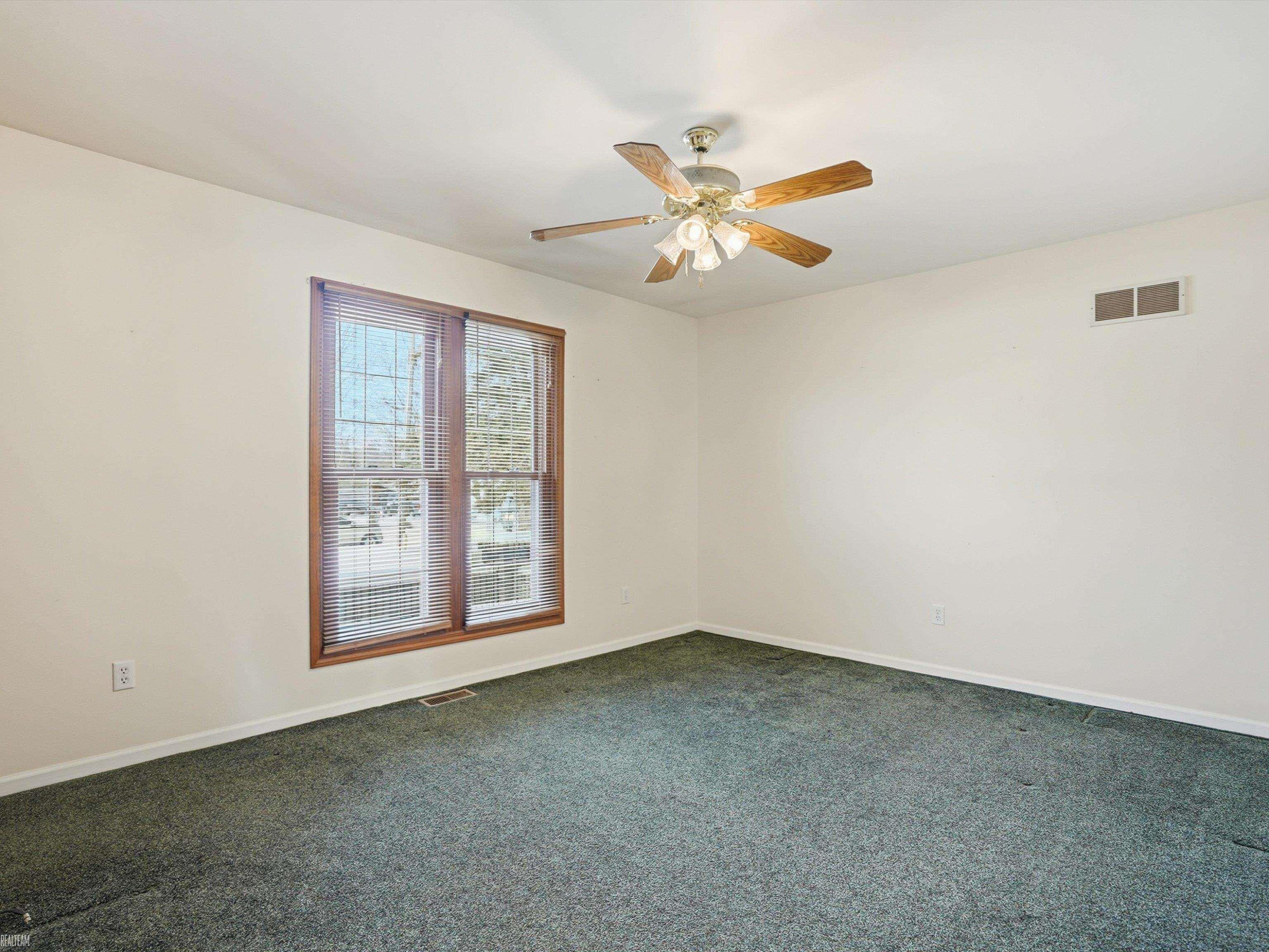 11378 Runnells Drive, MI 48420 — Photo 20