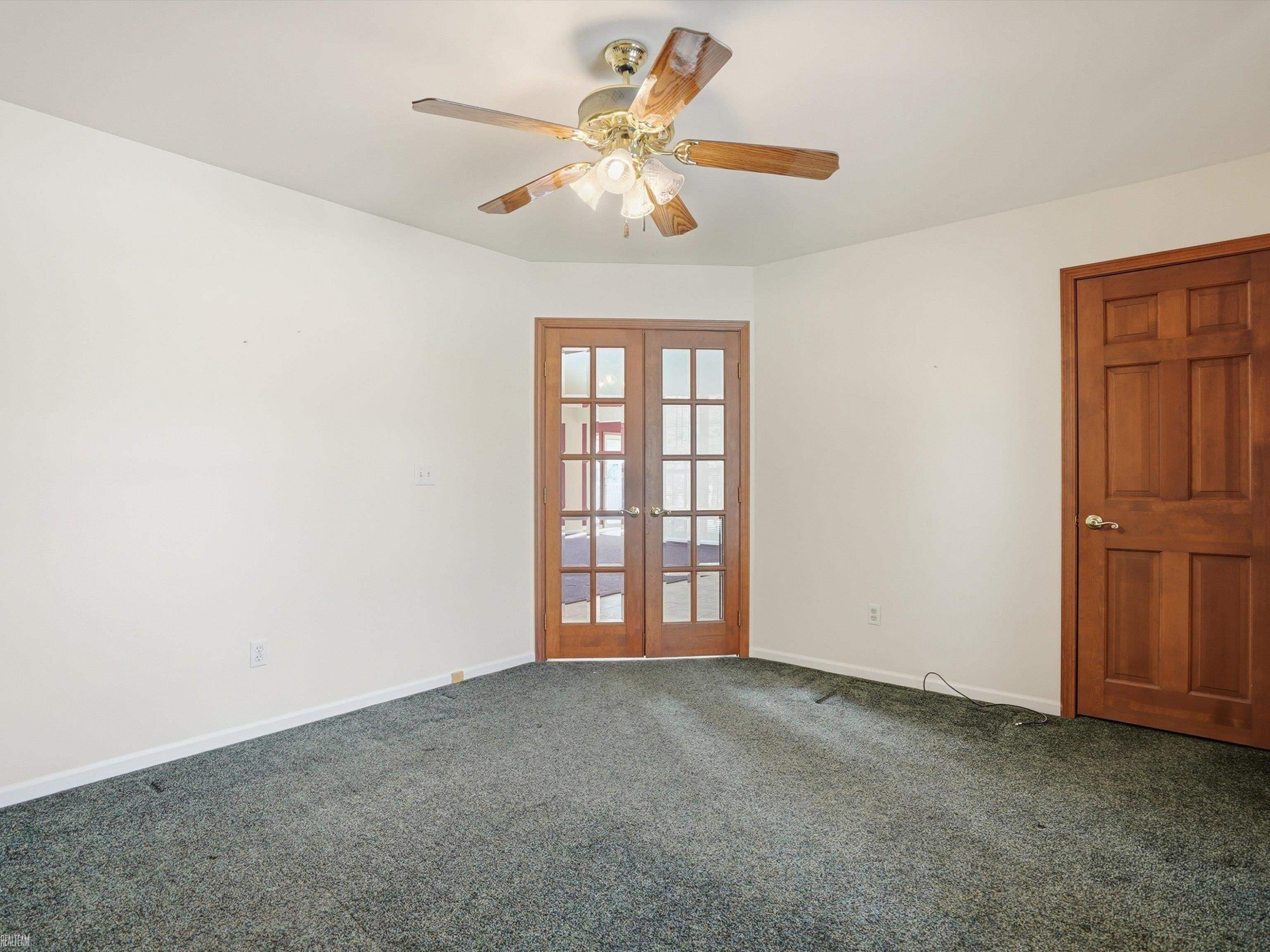 11378 Runnells Drive, MI 48420 — Photo 21
