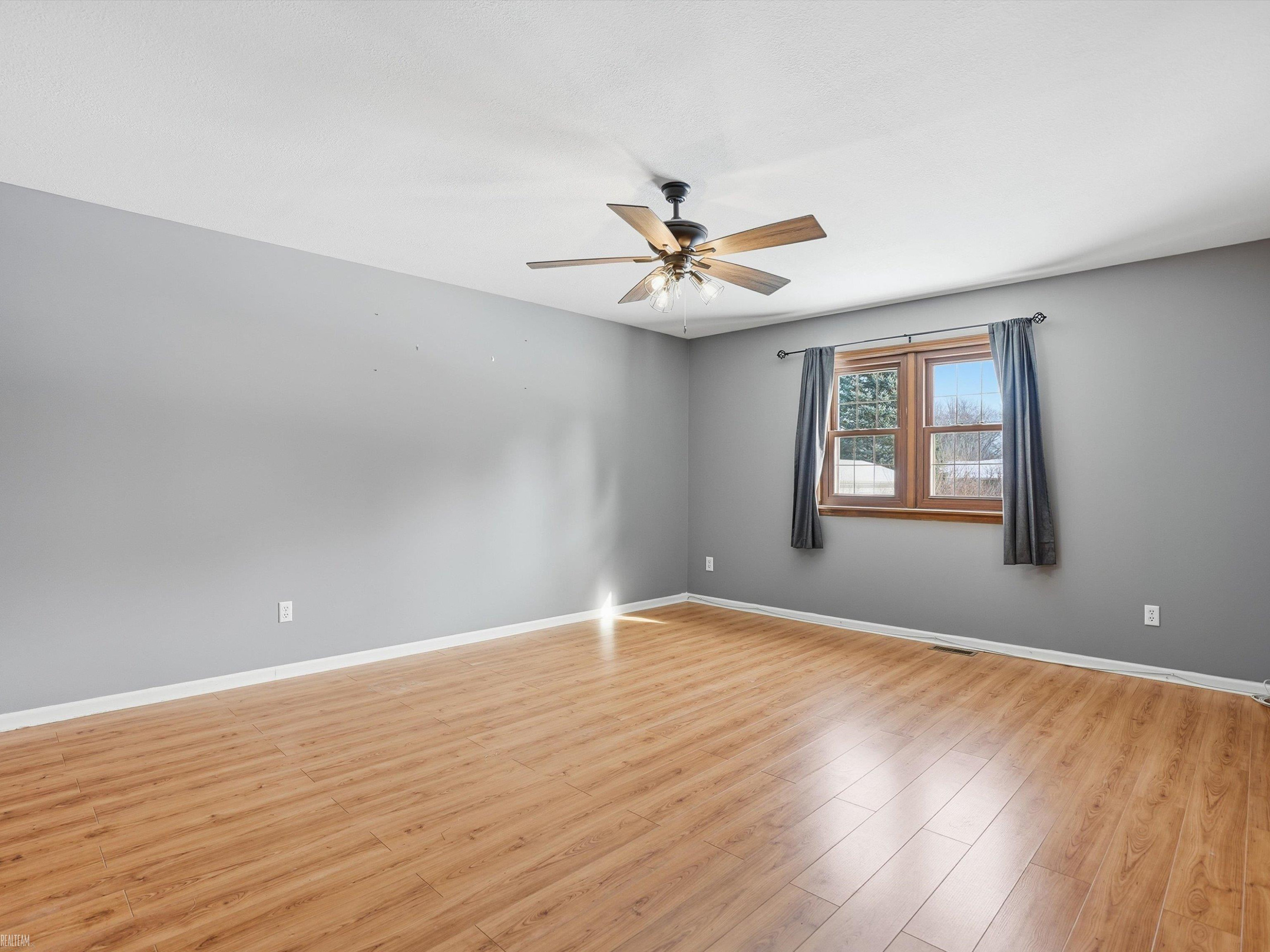 11378 Runnells Drive, MI 48420 — Photo 23