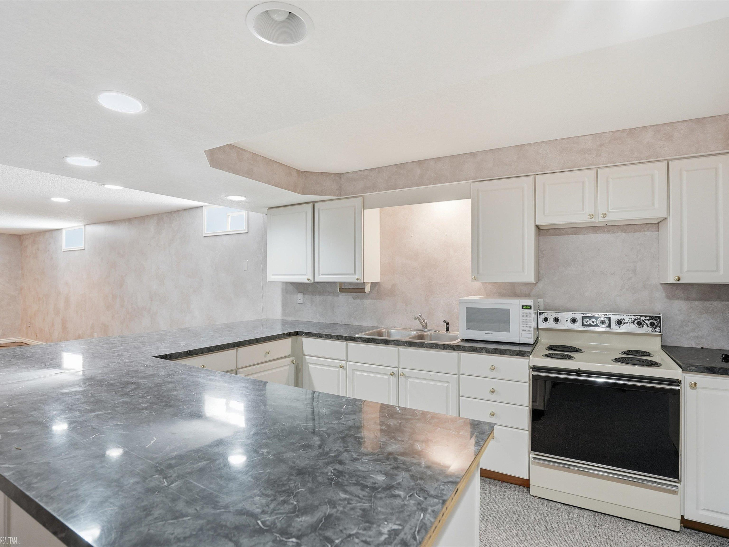 11378 Runnells Drive, MI 48420 — Photo 41