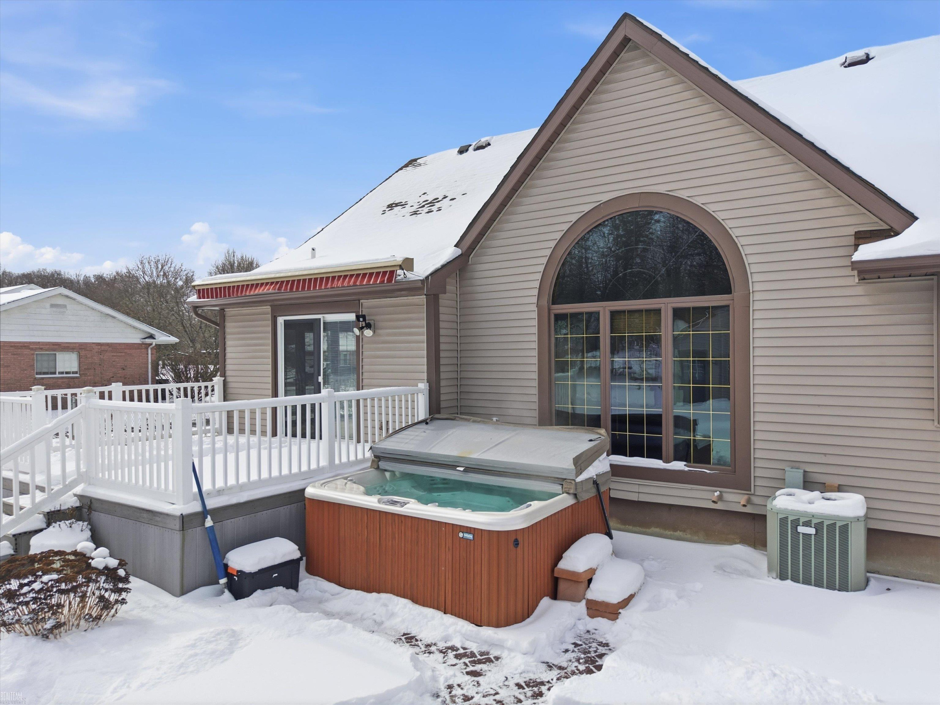 11378 Runnells Drive, MI 48420 — Photo 50