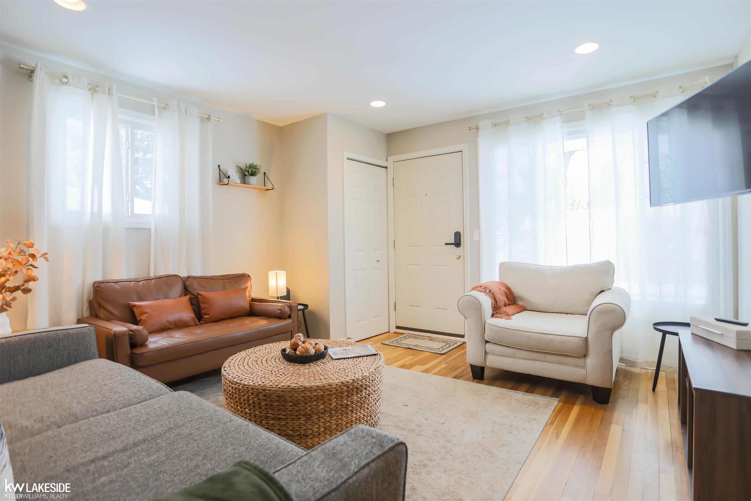223 Fairgrove Street, MI 48065 — Photo 8