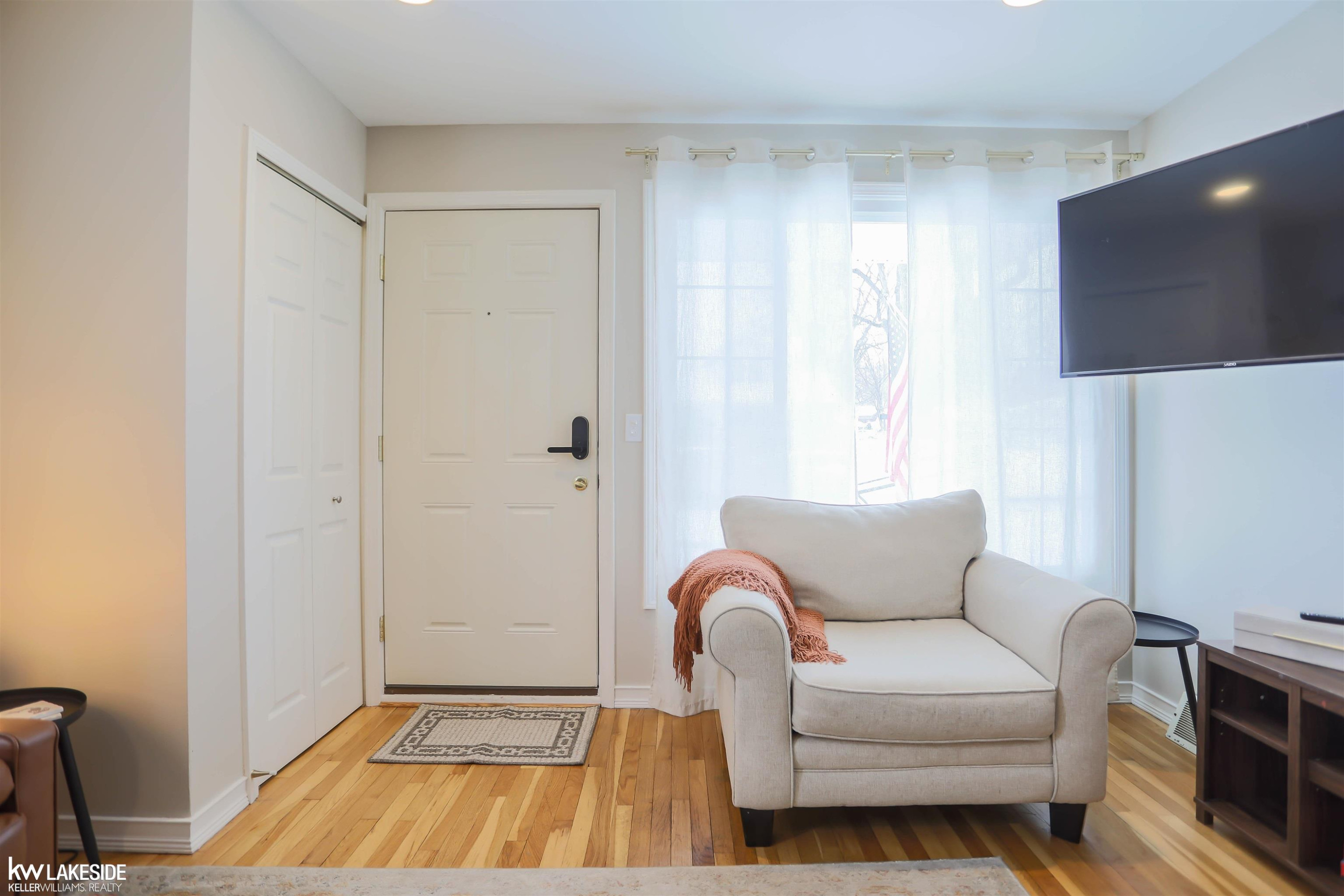 223 Fairgrove Street, MI 48065 — Photo 9