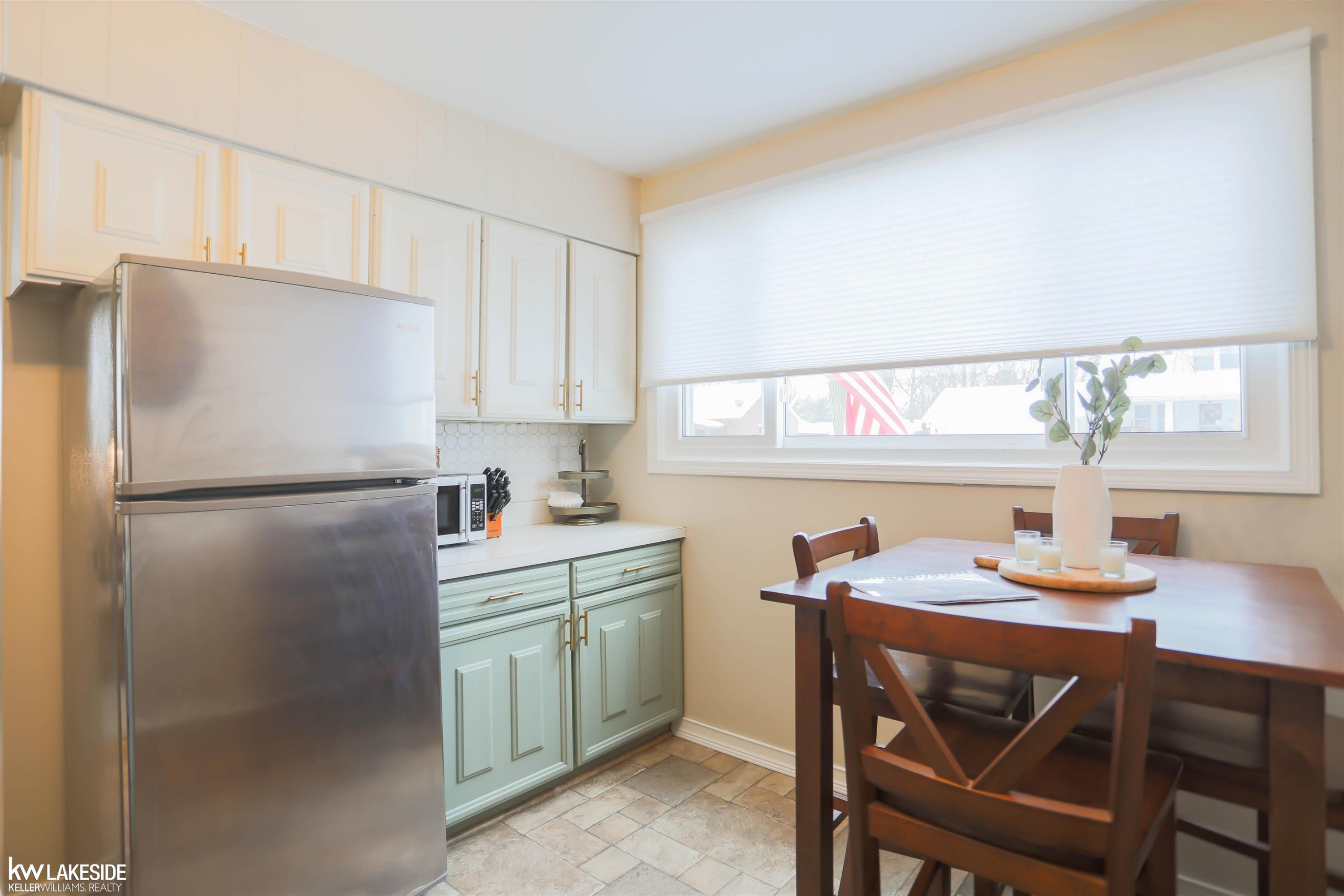 223 Fairgrove Street, MI 48065 — Photo 16