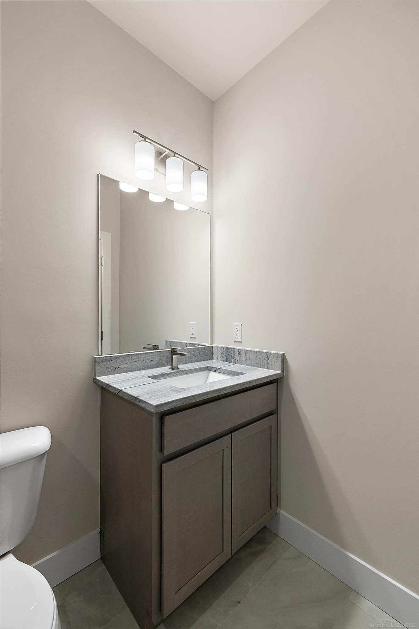 40703 Azalea Drive, Clinton Twp, MI 48036 — Photo 13