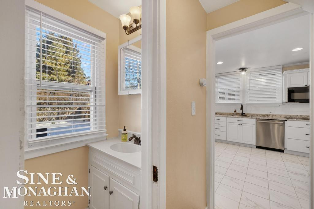 1264 Bishop Road, Grosse Pointe Park, MI 48230 — Photo 20