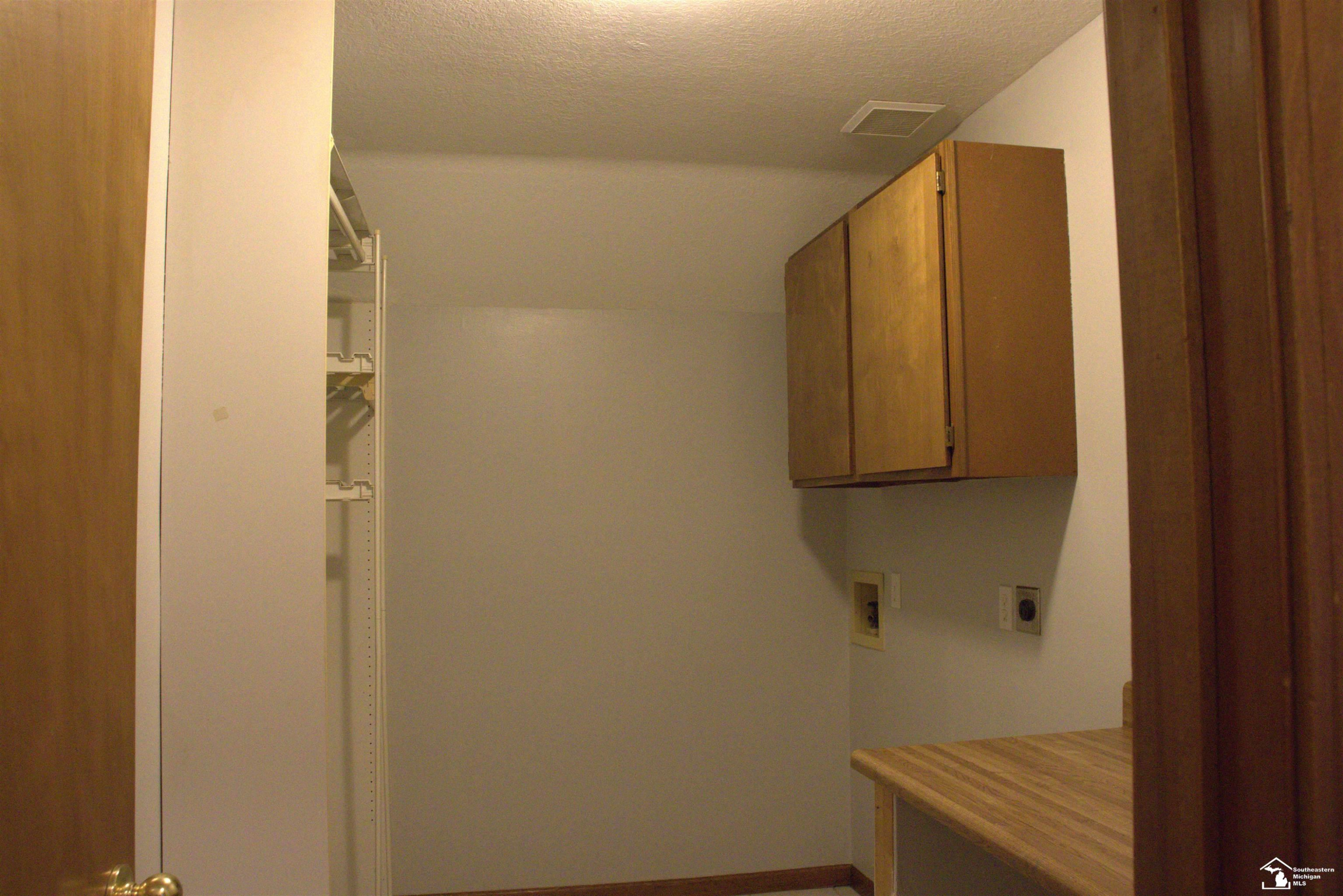1015 Donnalee Drive, Monroe, MI 48162 — Photo 11