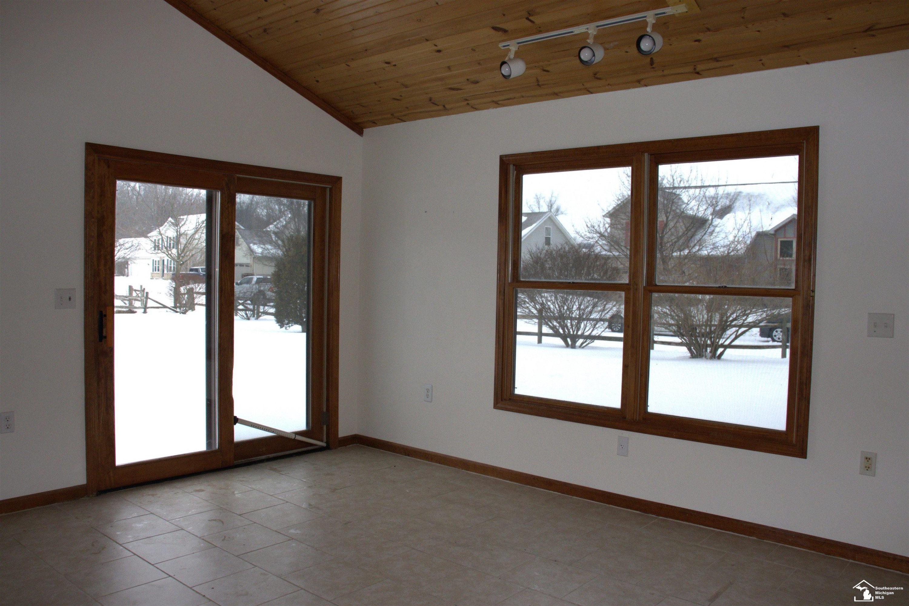 1015 Donnalee Drive, Monroe, MI 48162 — Photo 14