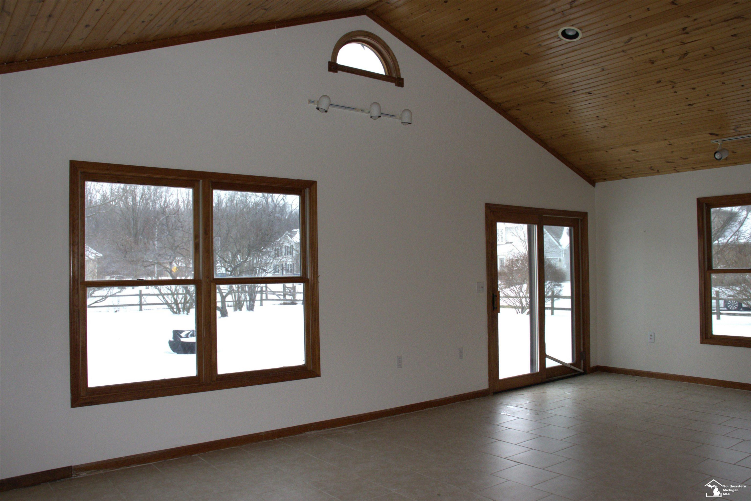1015 Donnalee Drive, Monroe, MI 48162 — Photo 15
