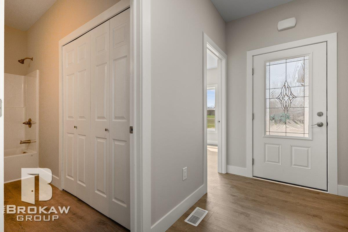 3371 Meadowridge Court, 107, Davison, MI 48423 — Photo 10