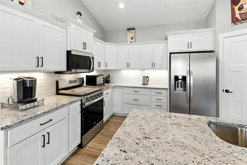 701 Broadhead Drive, Midland, MI 48642 — Photo 9