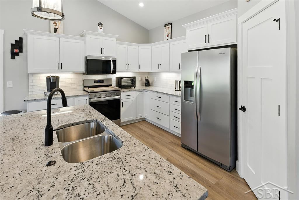 701 Broadhead Drive, Midland, MI 48642 — Photo 11
