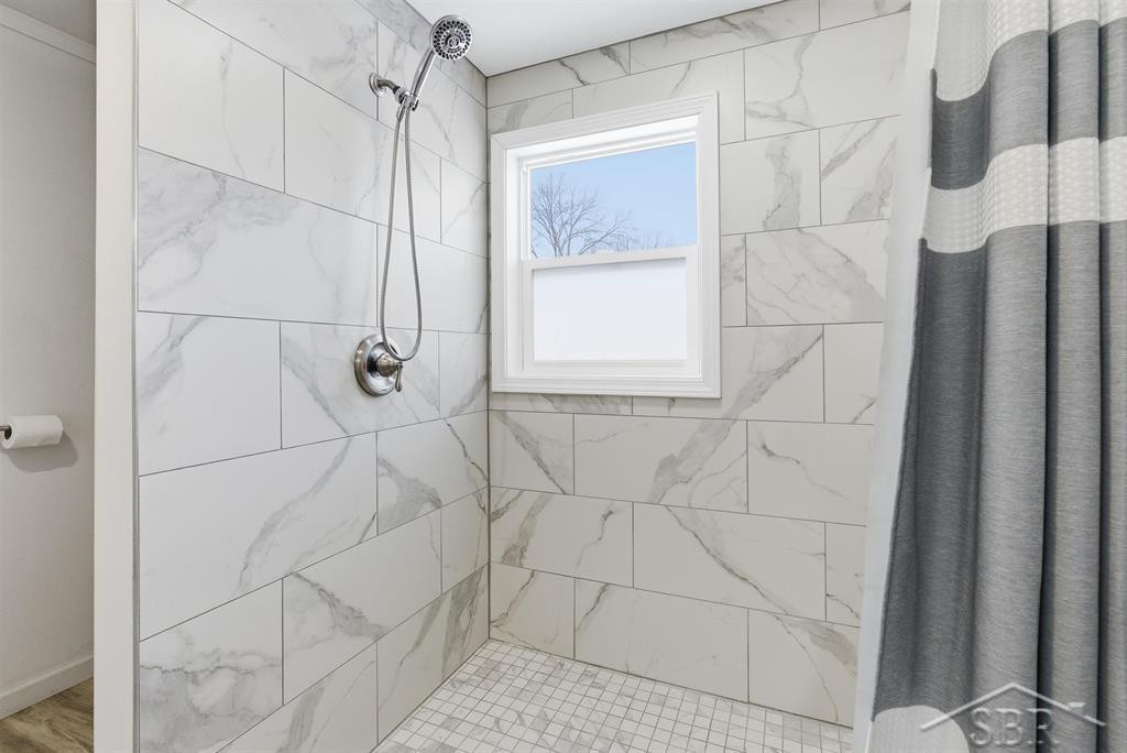 3812 N Saginaw Road, Midland, MI 48640 — Photo 16