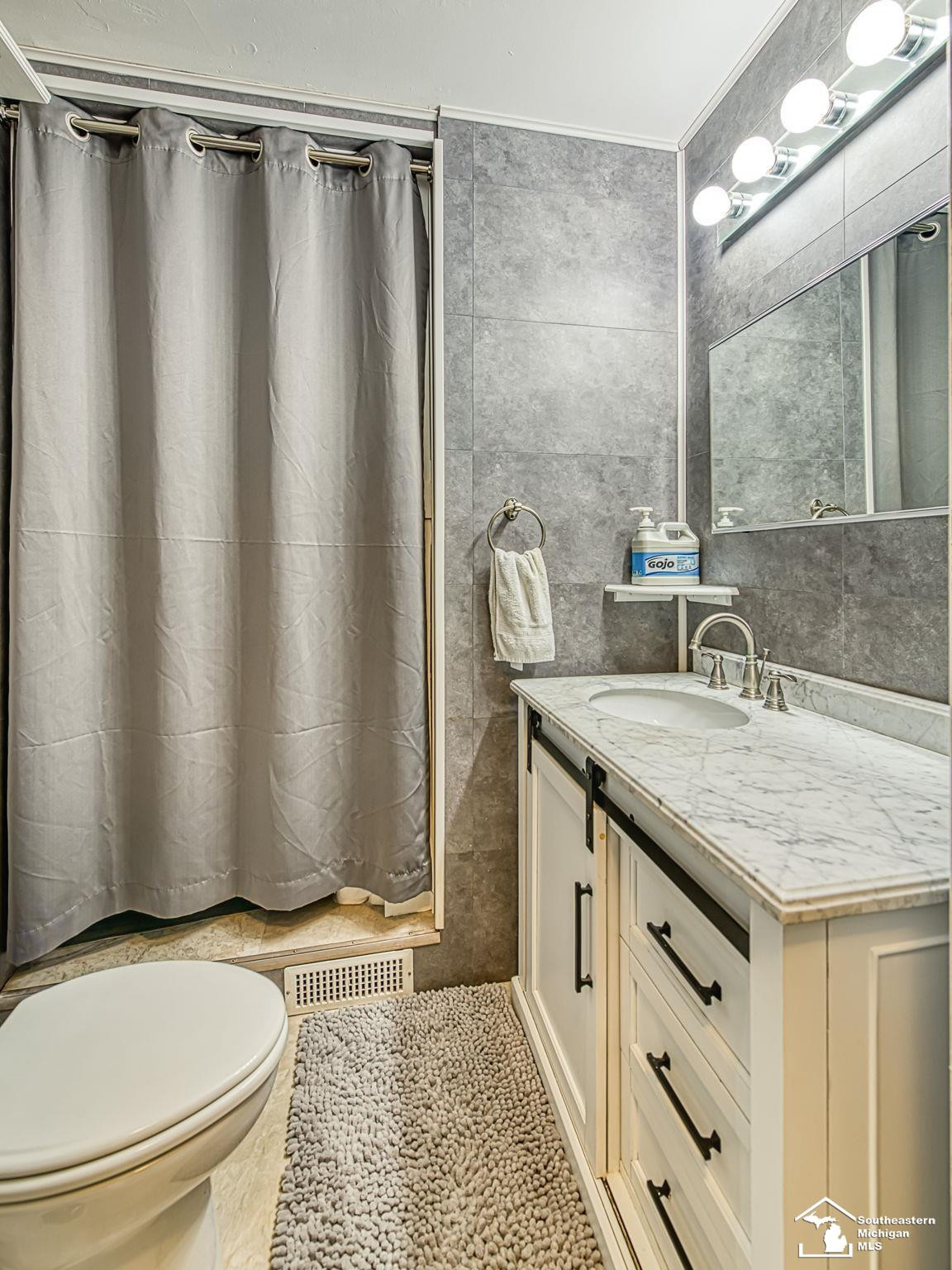 4179 Sheffield Place, Lambertville, MI 48144 — Photo 10