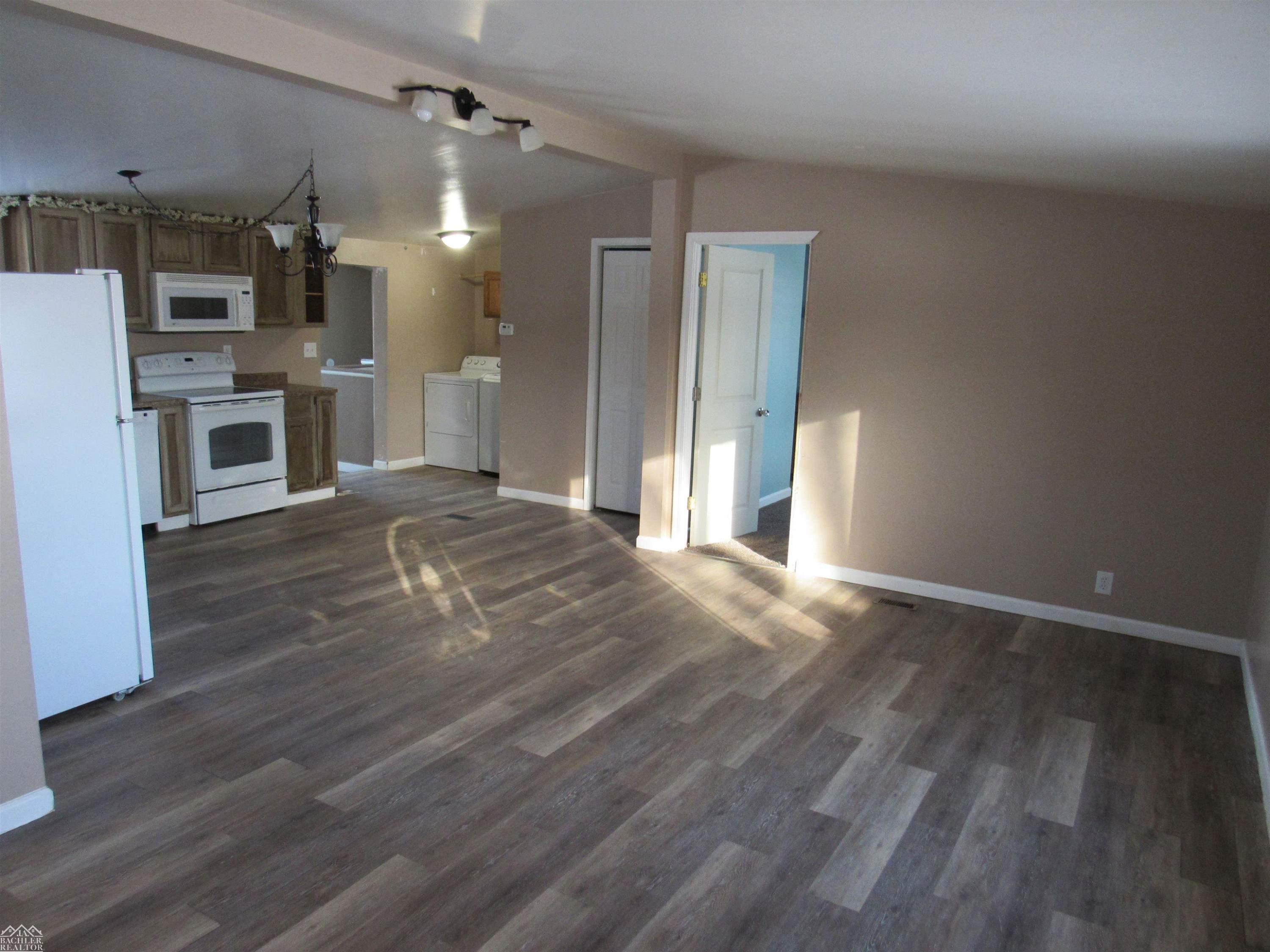 5490 Indian Trail, MI — Photo 6