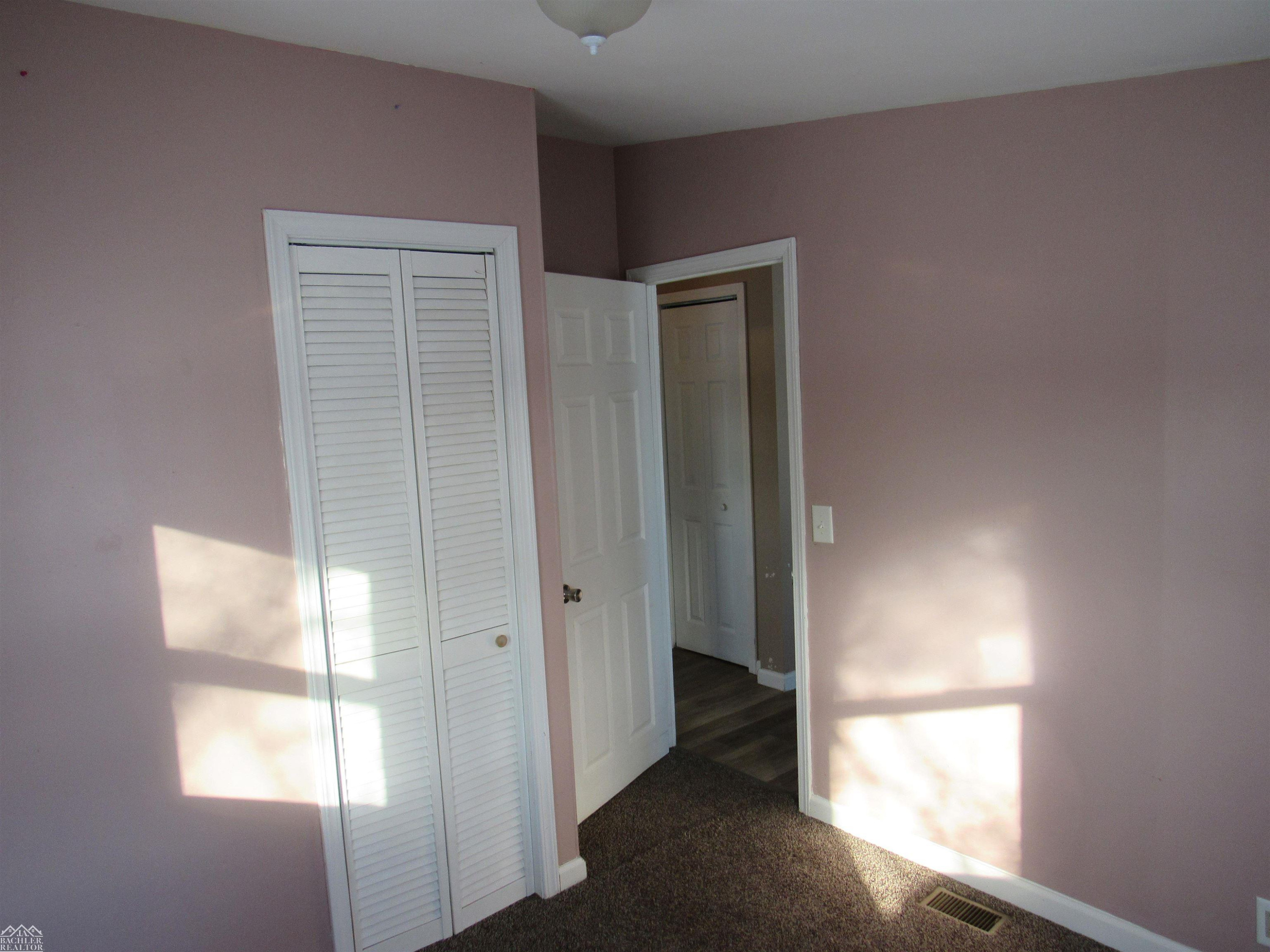 5490 Indian Trail, MI — Photo 15