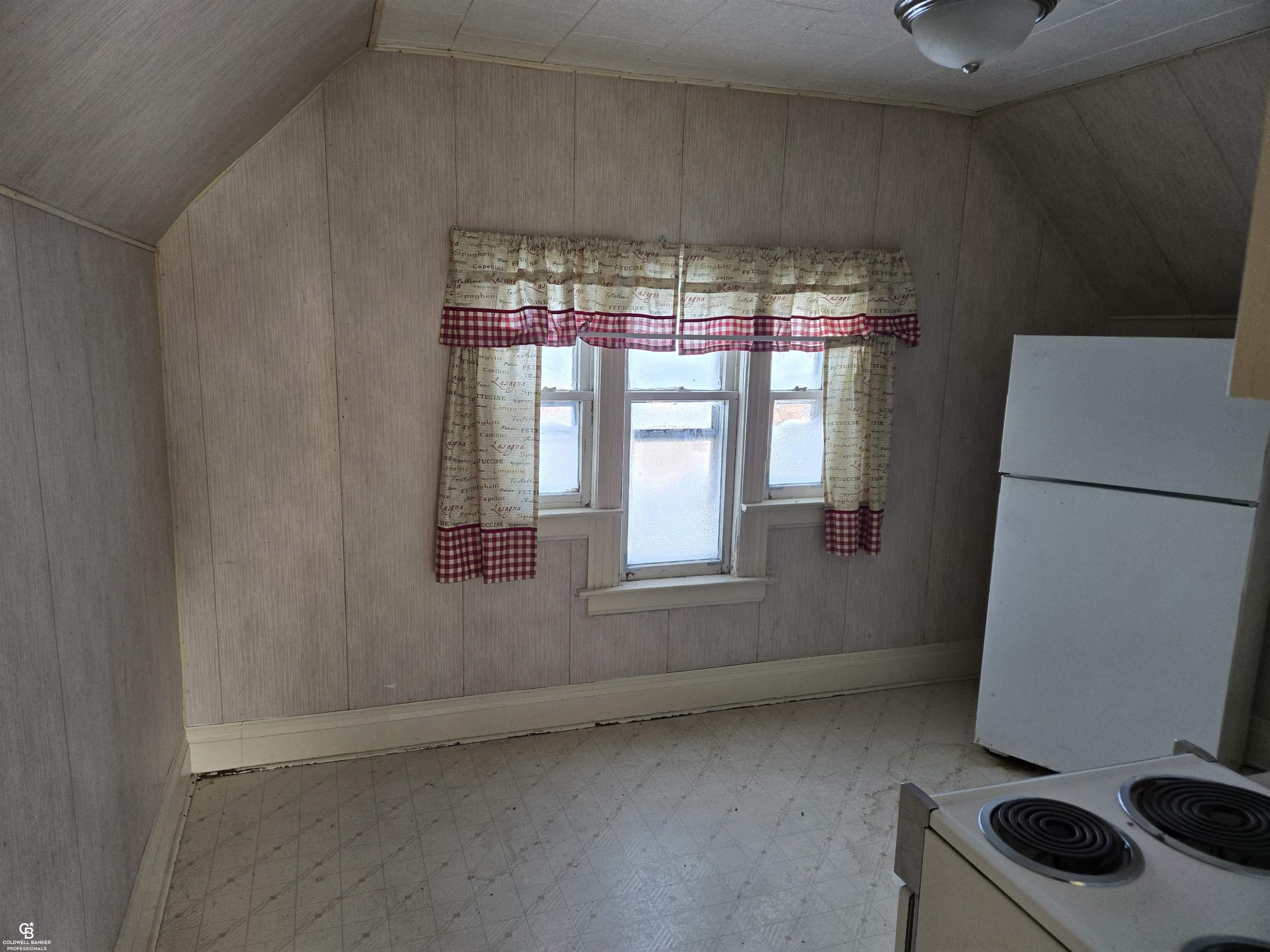 202 S Main Street, Yale, MI 48097 — Photo 18