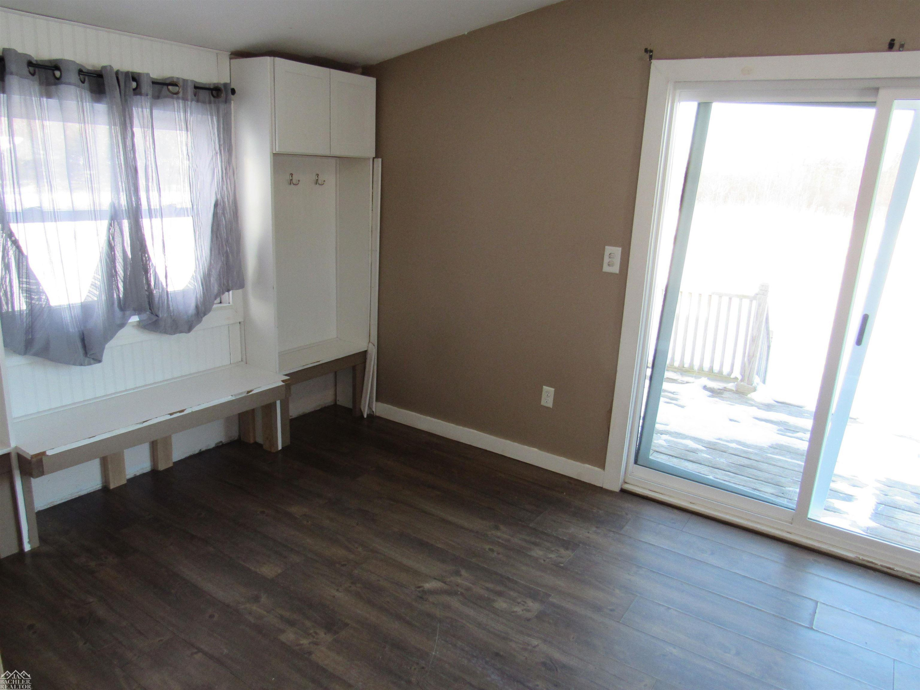 5490 Indian Trail, MI — Photo 21