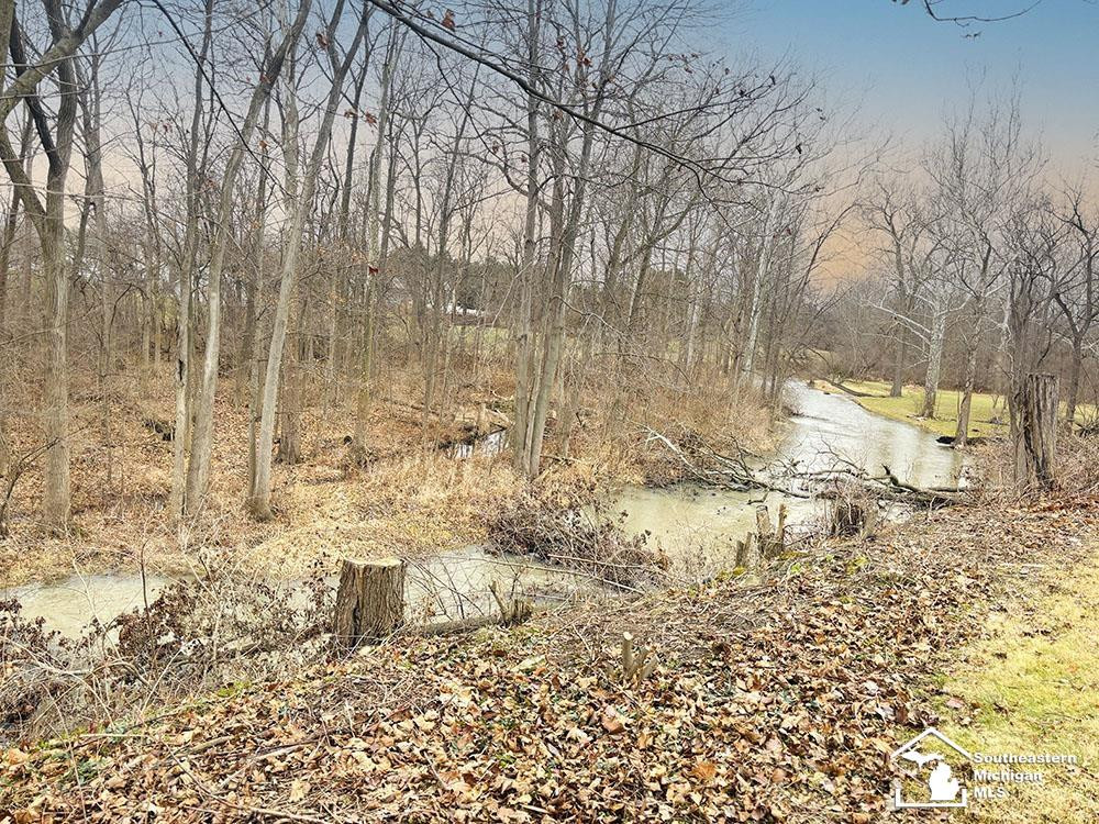 3829 N Otter Creek Road, Monroe, MI 48161 — Photo 10