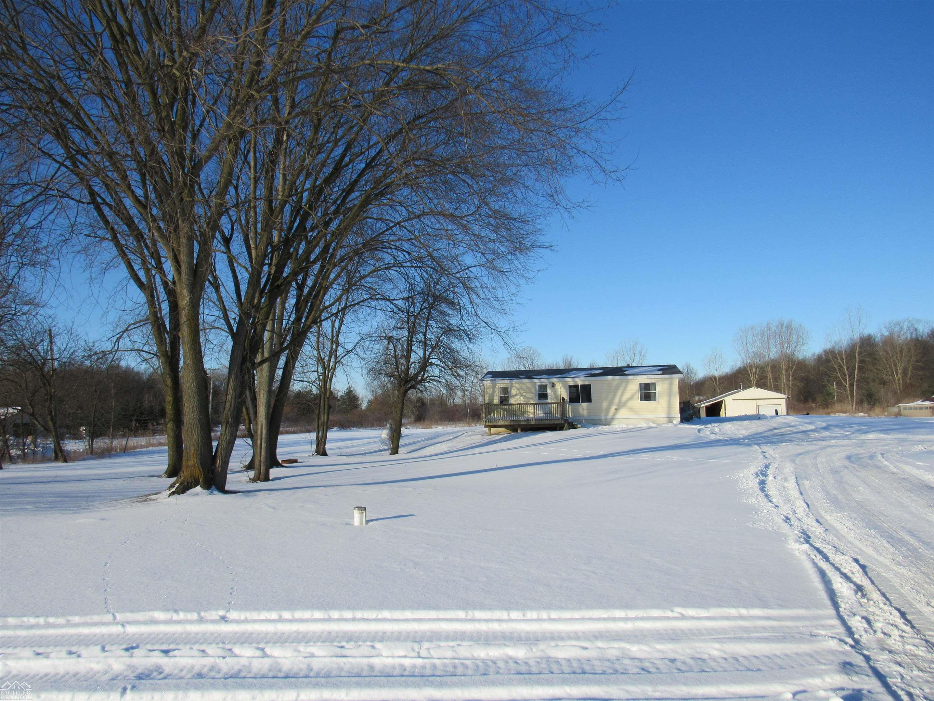 5490 Indian Trail, MI — Photo 36