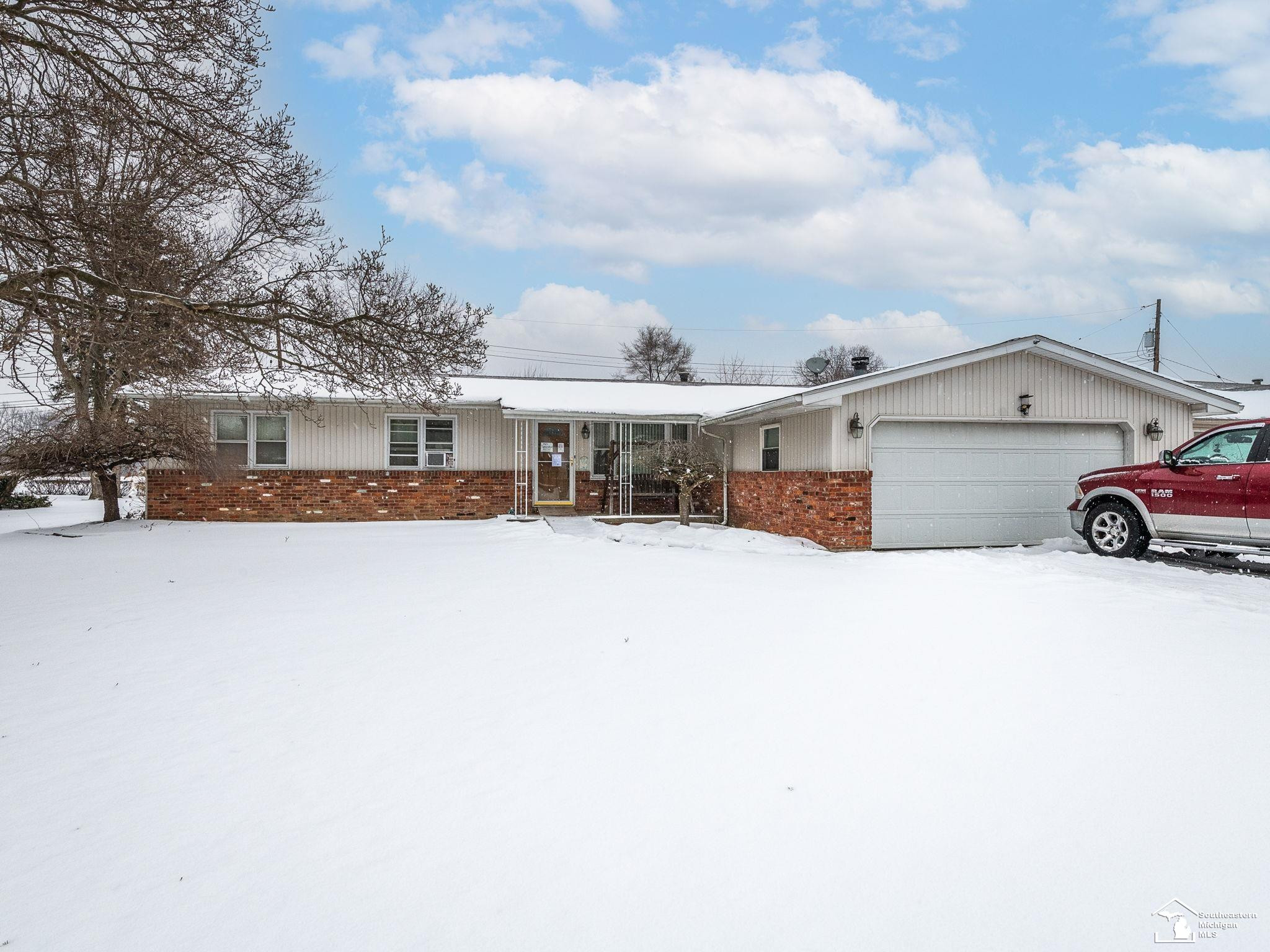 5034 Northfield Drive, Monroe, MI 48161 — front exterior