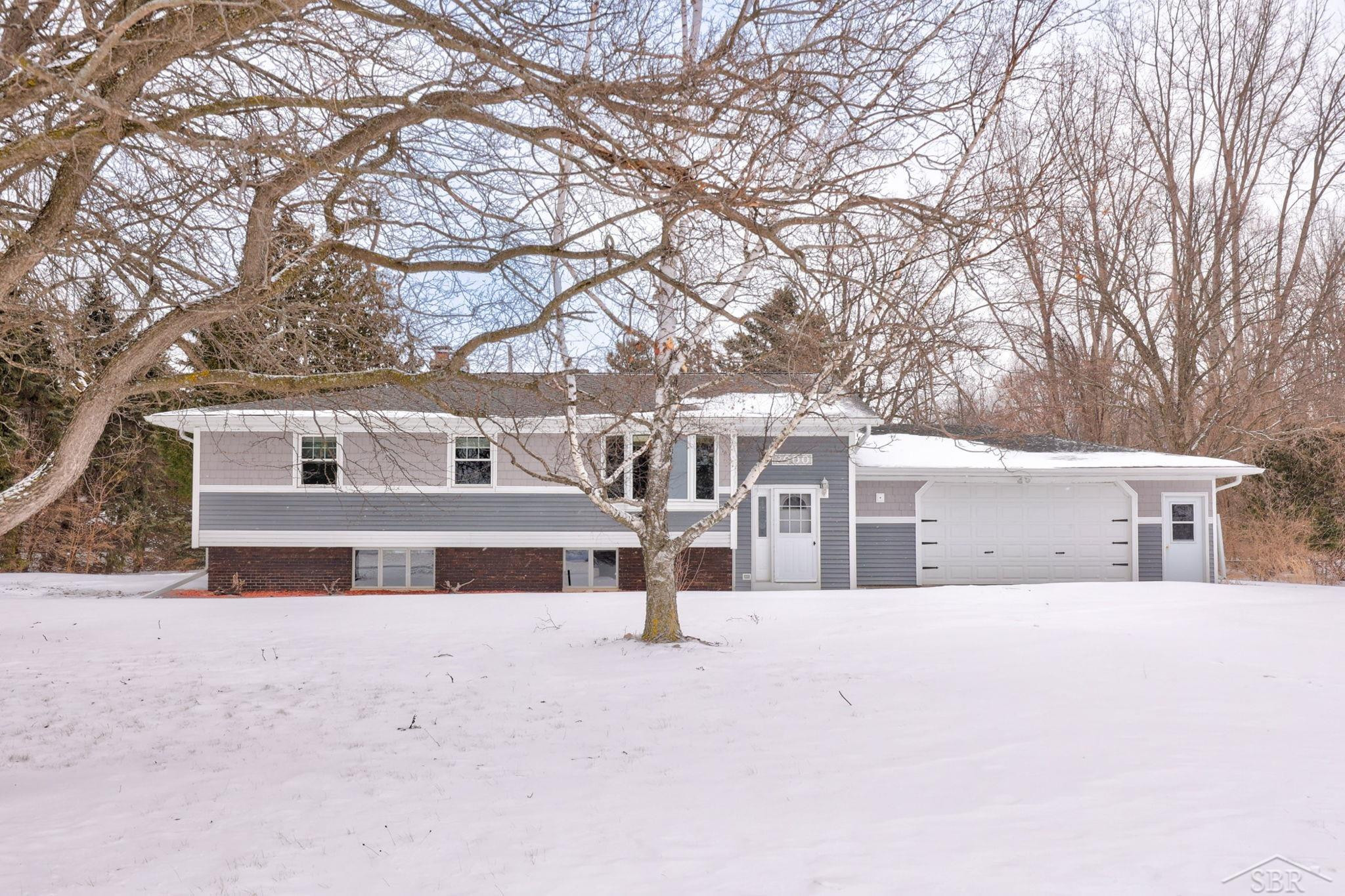 7600 Forest Road, Unionville, MI 48767 — front exterior
