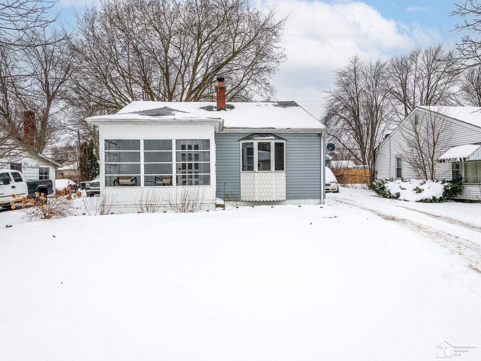 3264 Chippewa Trail, Monroe, MI 48162 — front exterior