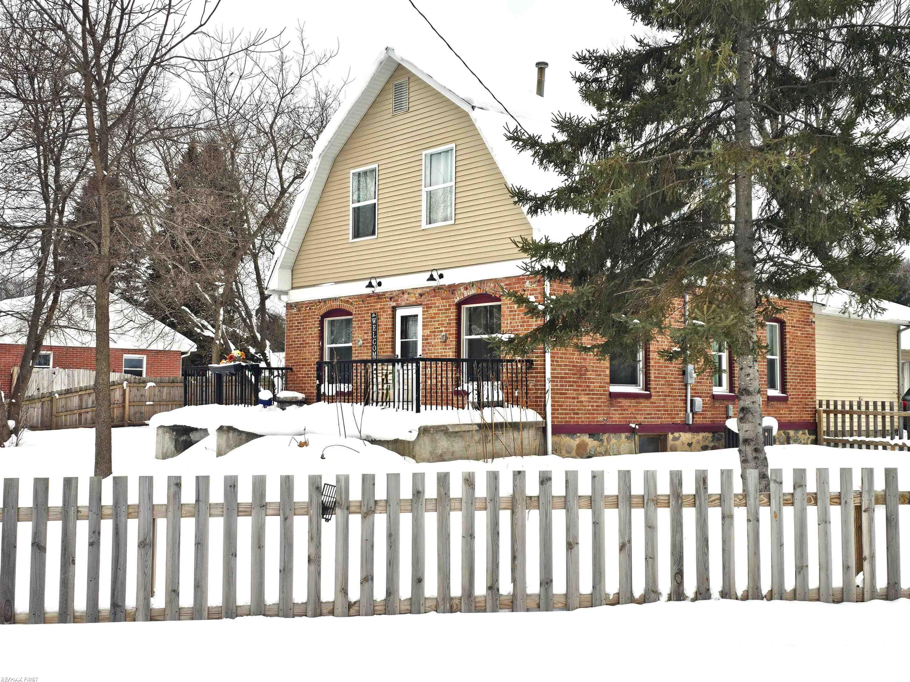 500 S Lake Street, East Jordan, MI 49727 — front exterior