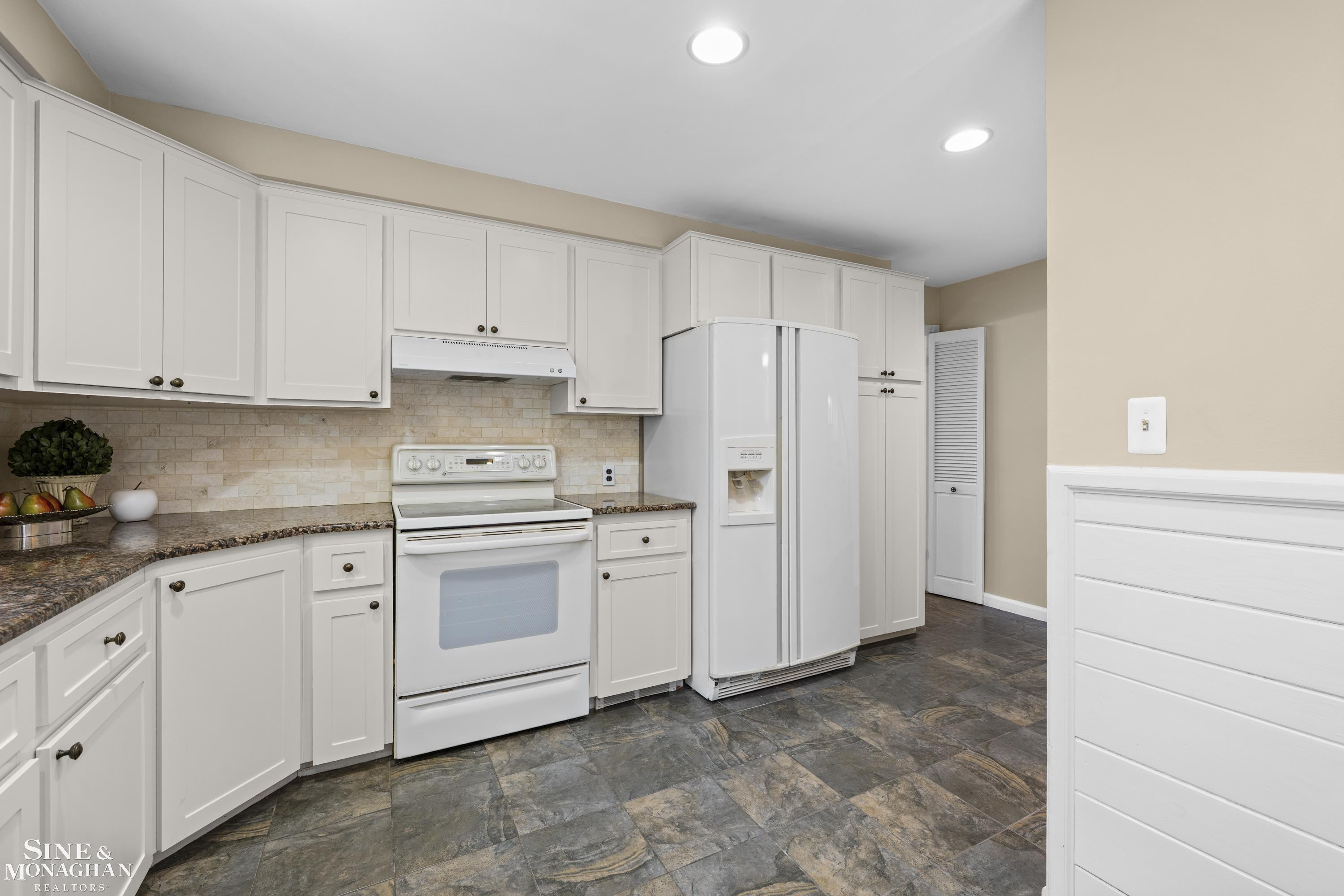 419 Maison Road, Grosse Pointe Farms, MI 48236 — Photo 9