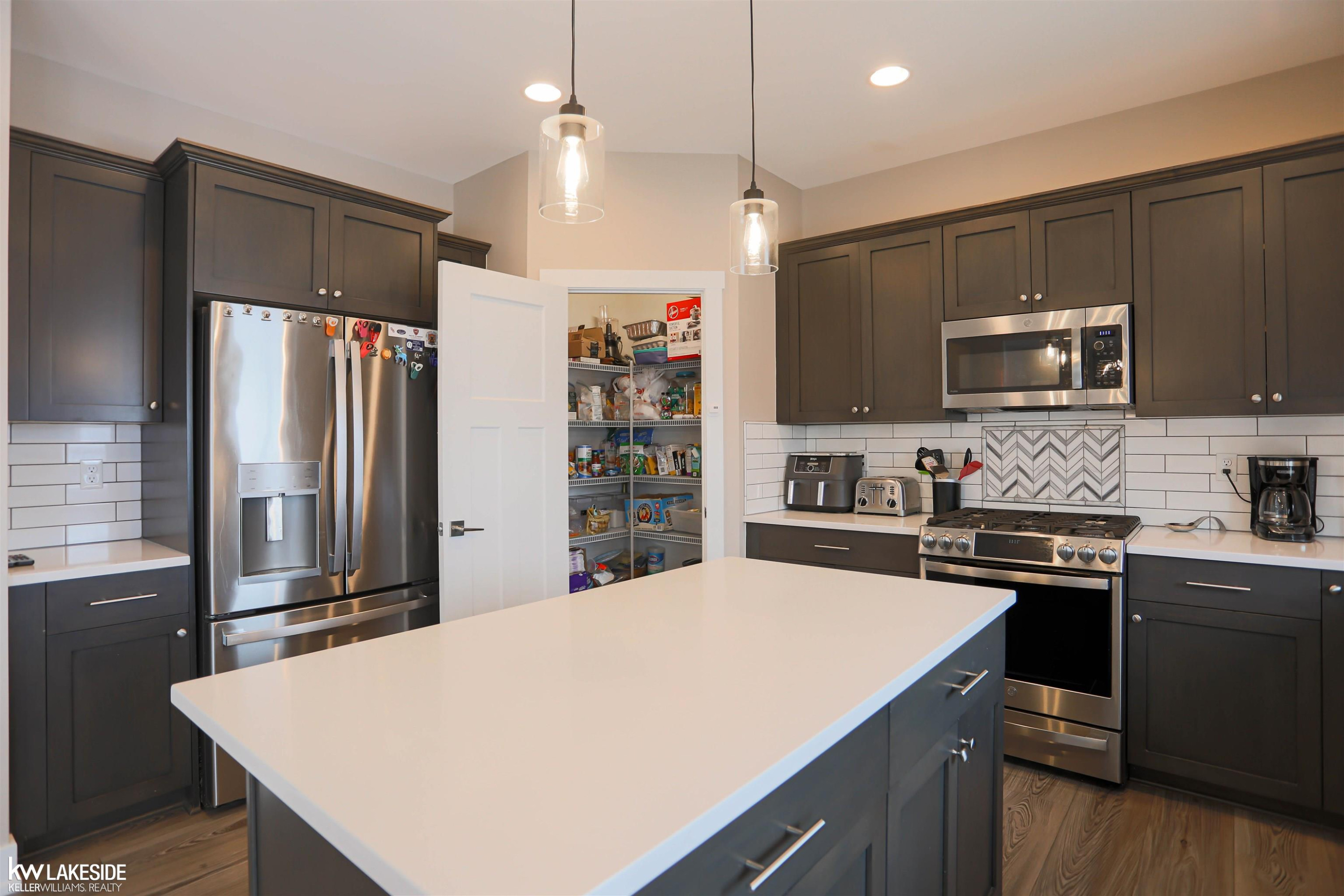 71553 Julius Drive, MI 48065 — Photo 11