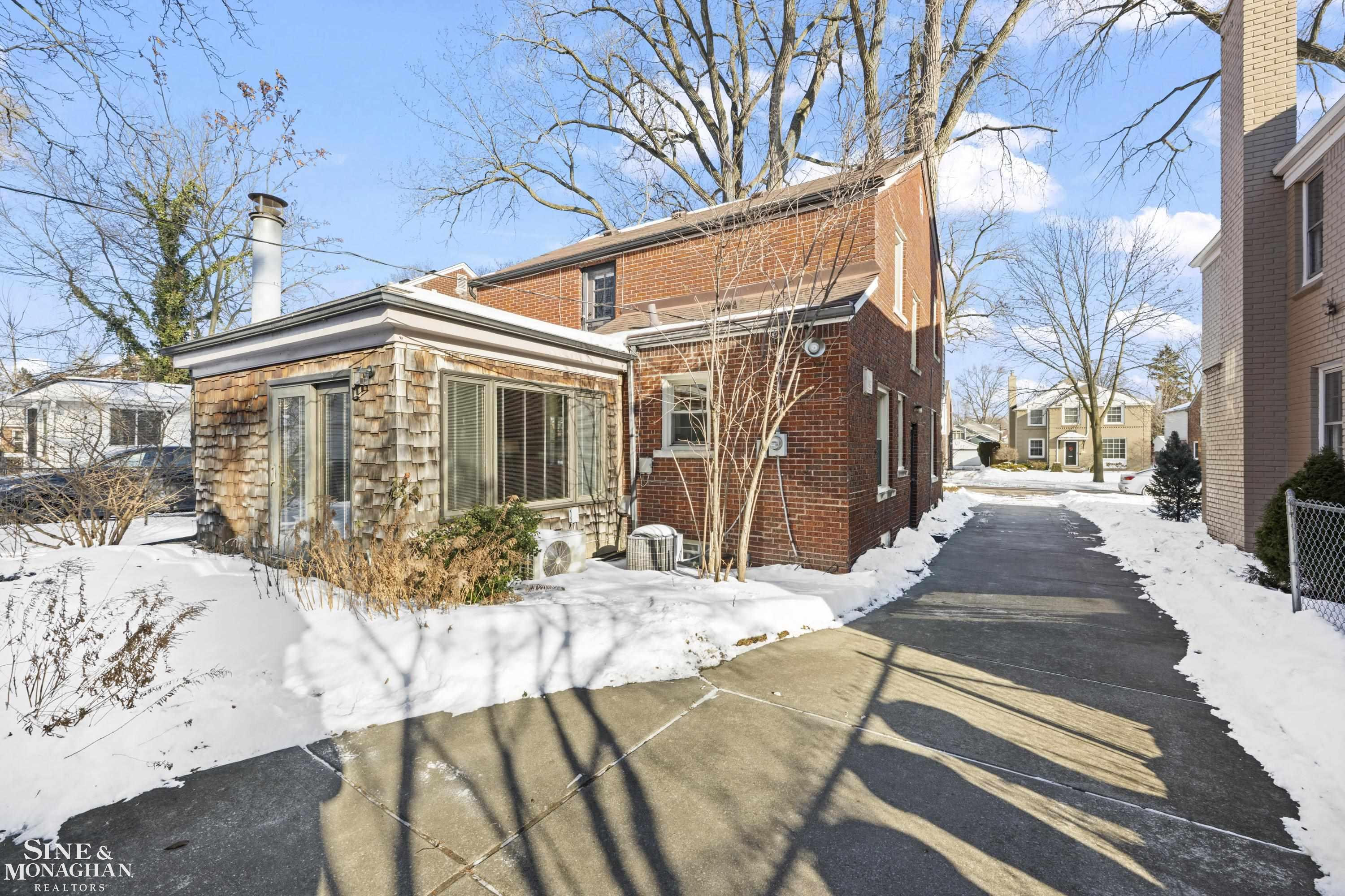 419 Maison Road, Grosse Pointe Farms, MI 48236 — Photo 39